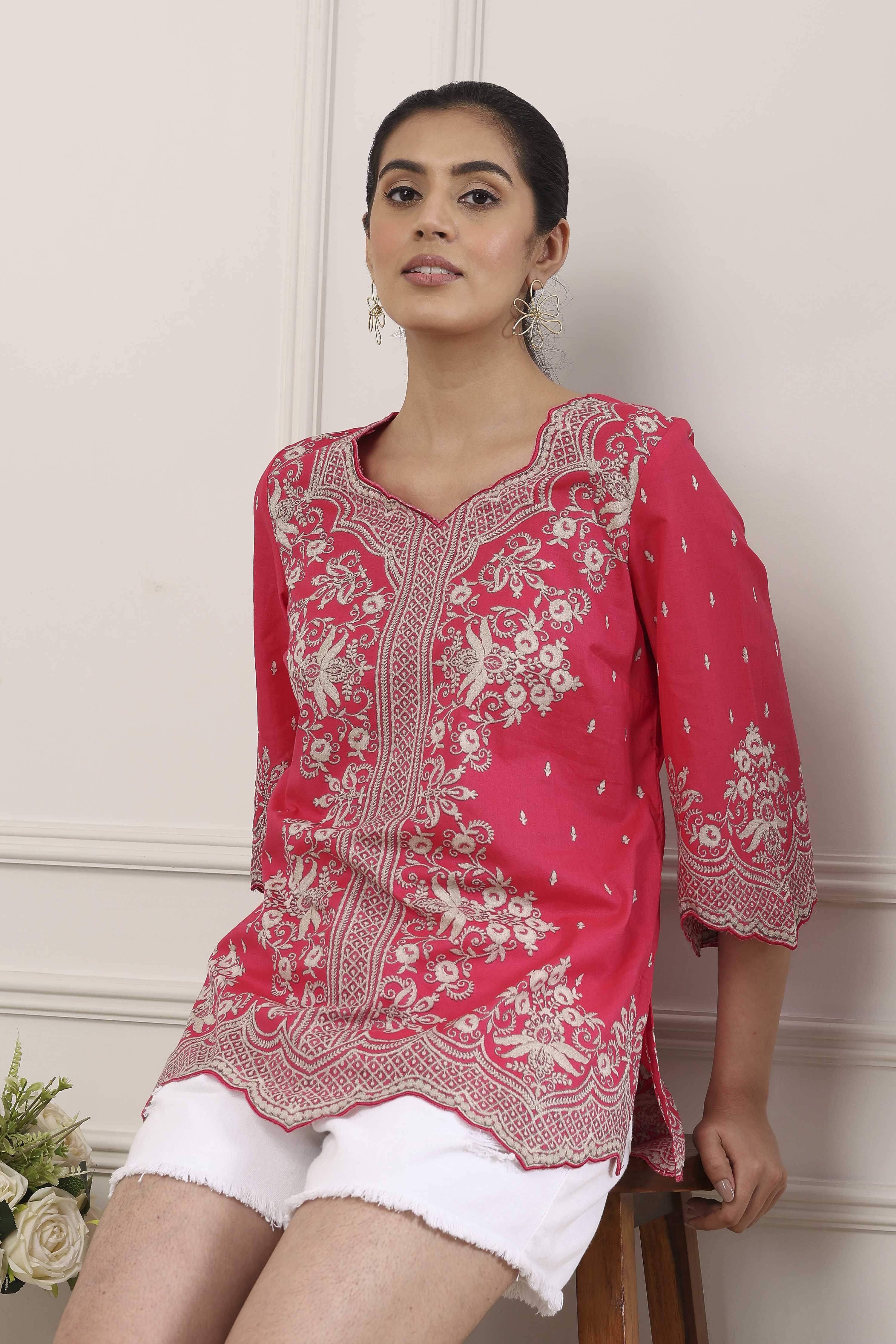 Red Cotton All-Over Floral Printed Kurti image number 0