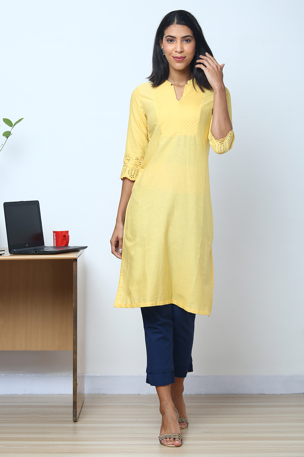 Yellow Cotton Flax Straight Kurta image number 0