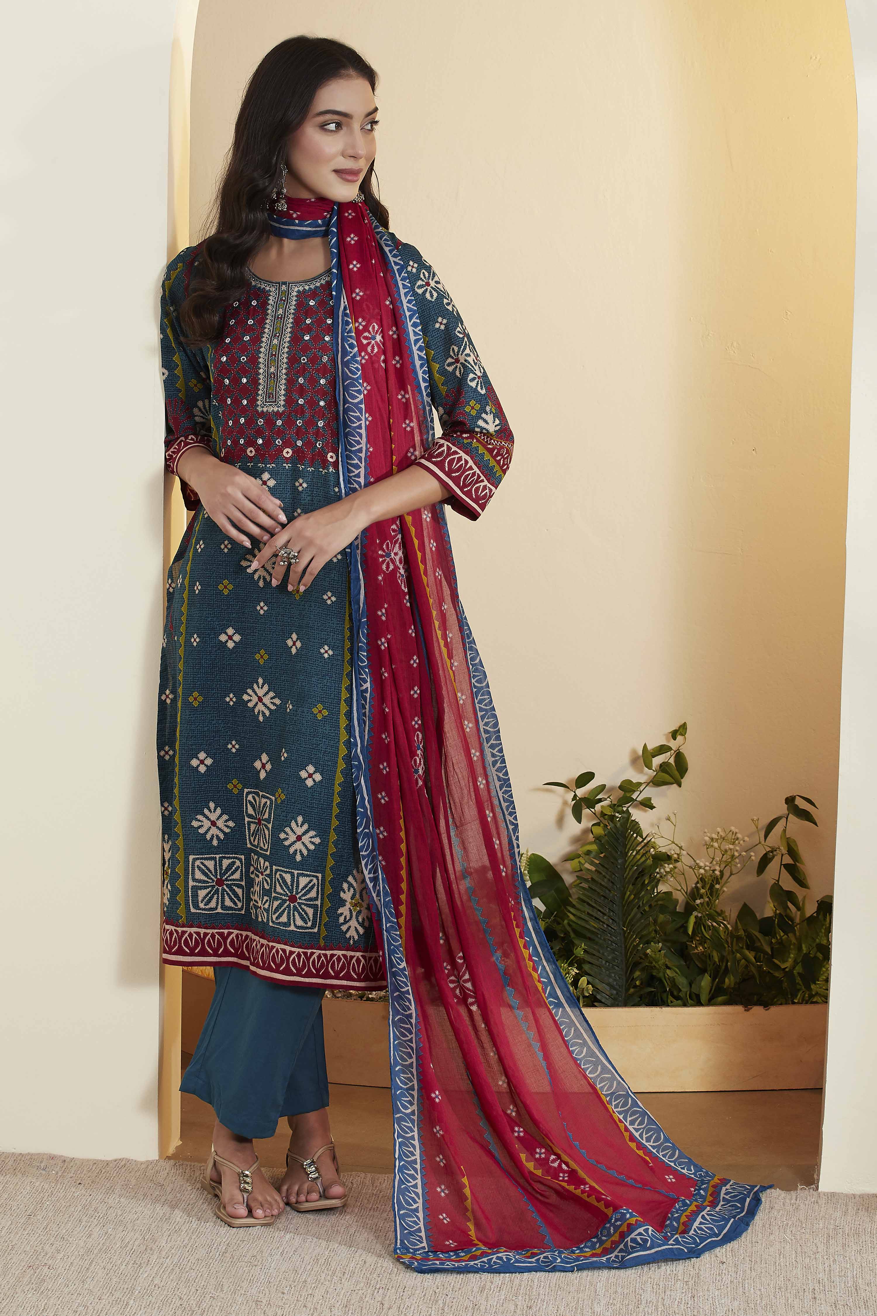 Red Cotton Printed Straight Kurta Set image number 0