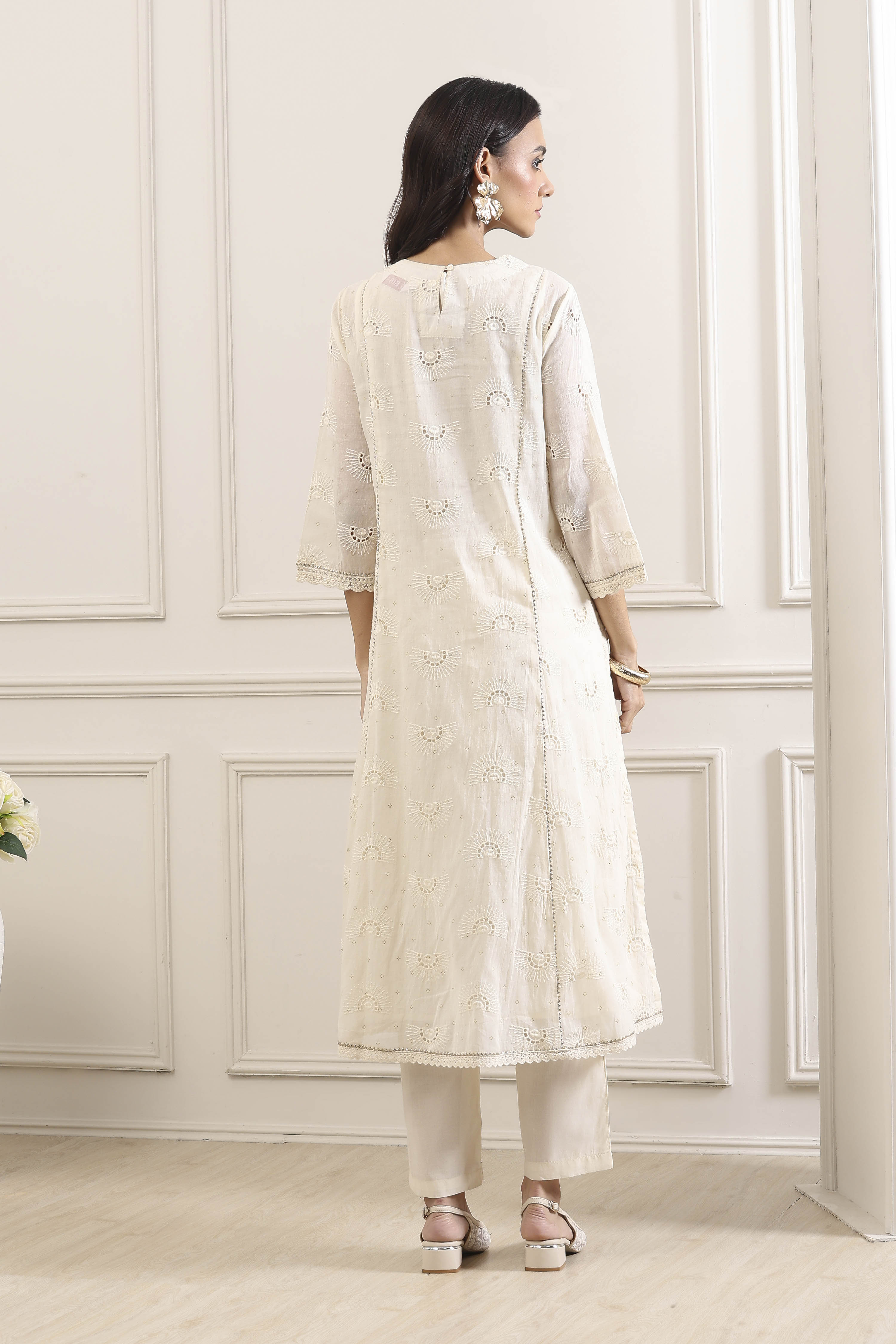 Yellow Cotton Gathered Suit Set image number 3