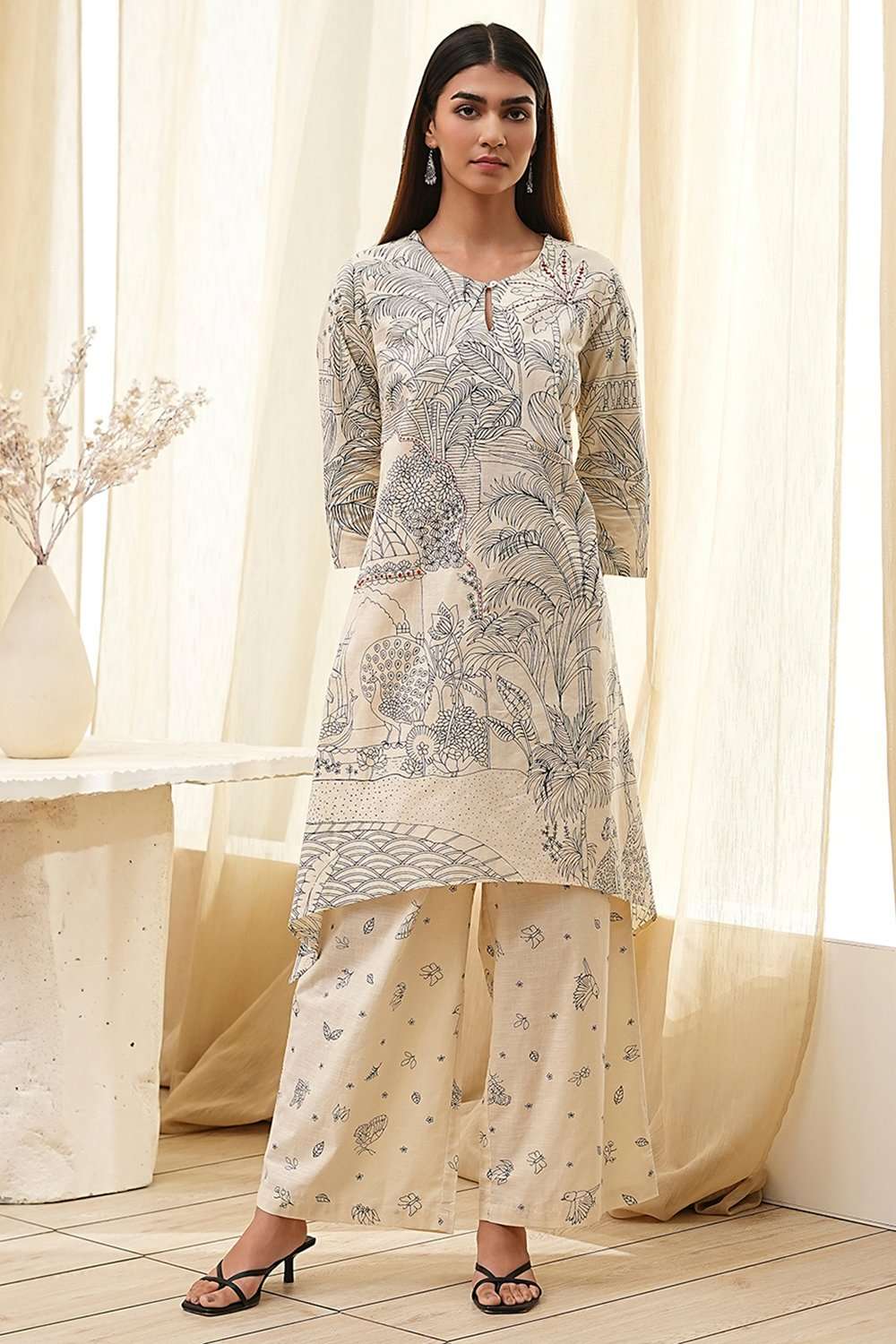 Off-White Cotton Straight Printed Kurta Set image number 6
