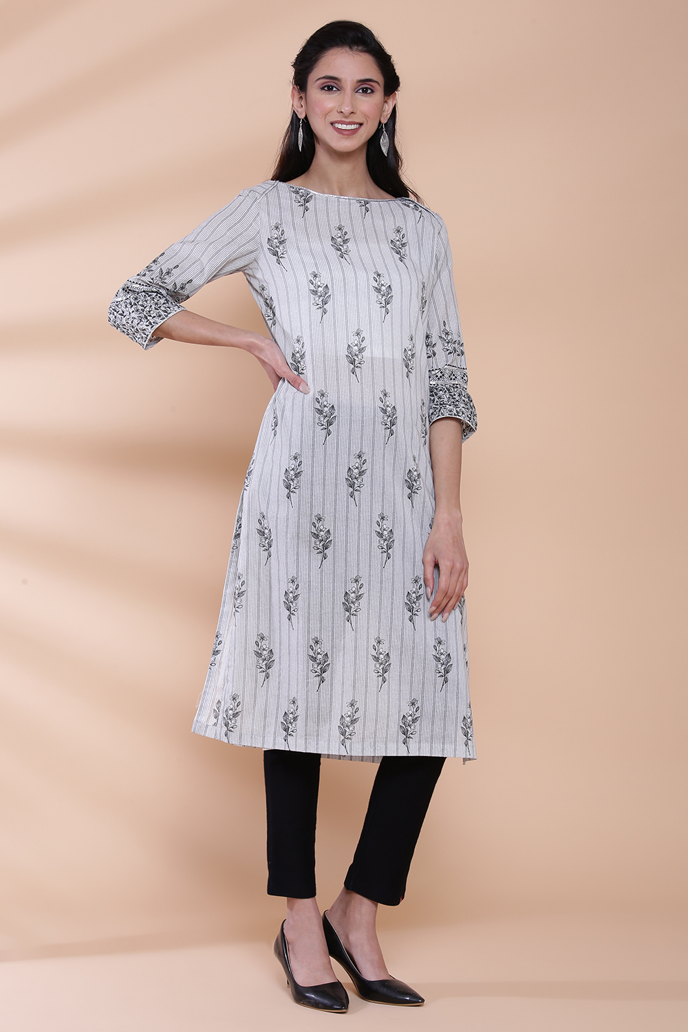 Grey Cotton Straight Kurta image number 3