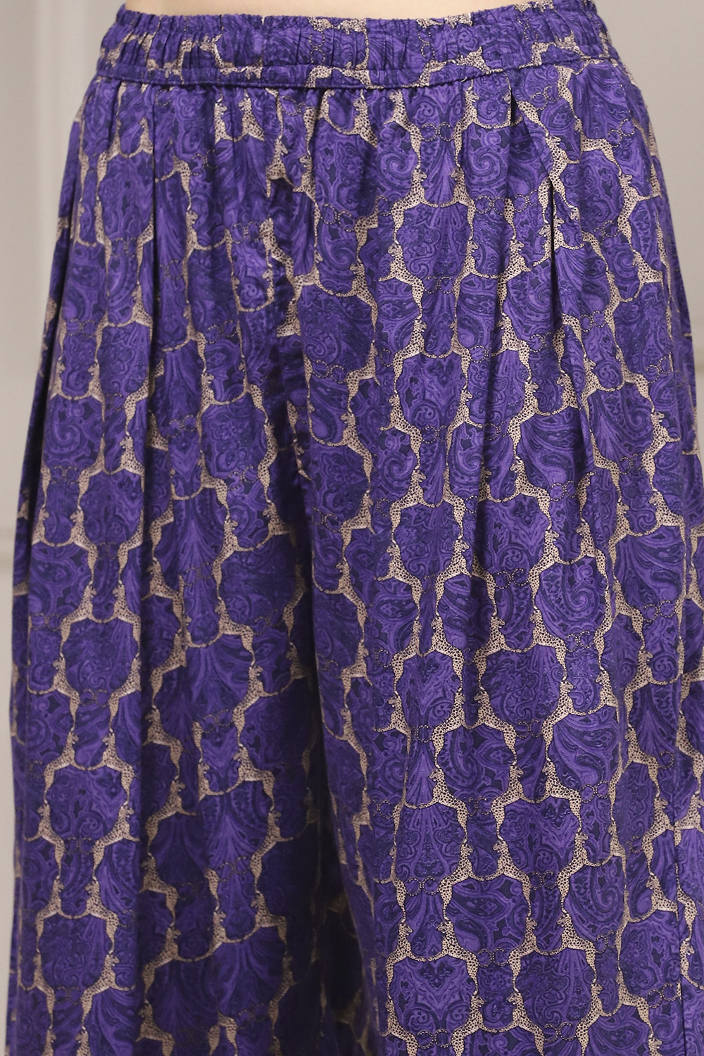 Indigo Blue Printed Straight Suit Set image number 2