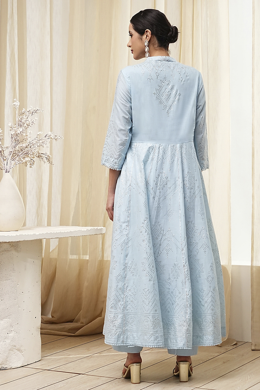 Off-White Cotton Embellished Anarkali Suit Set image number 4