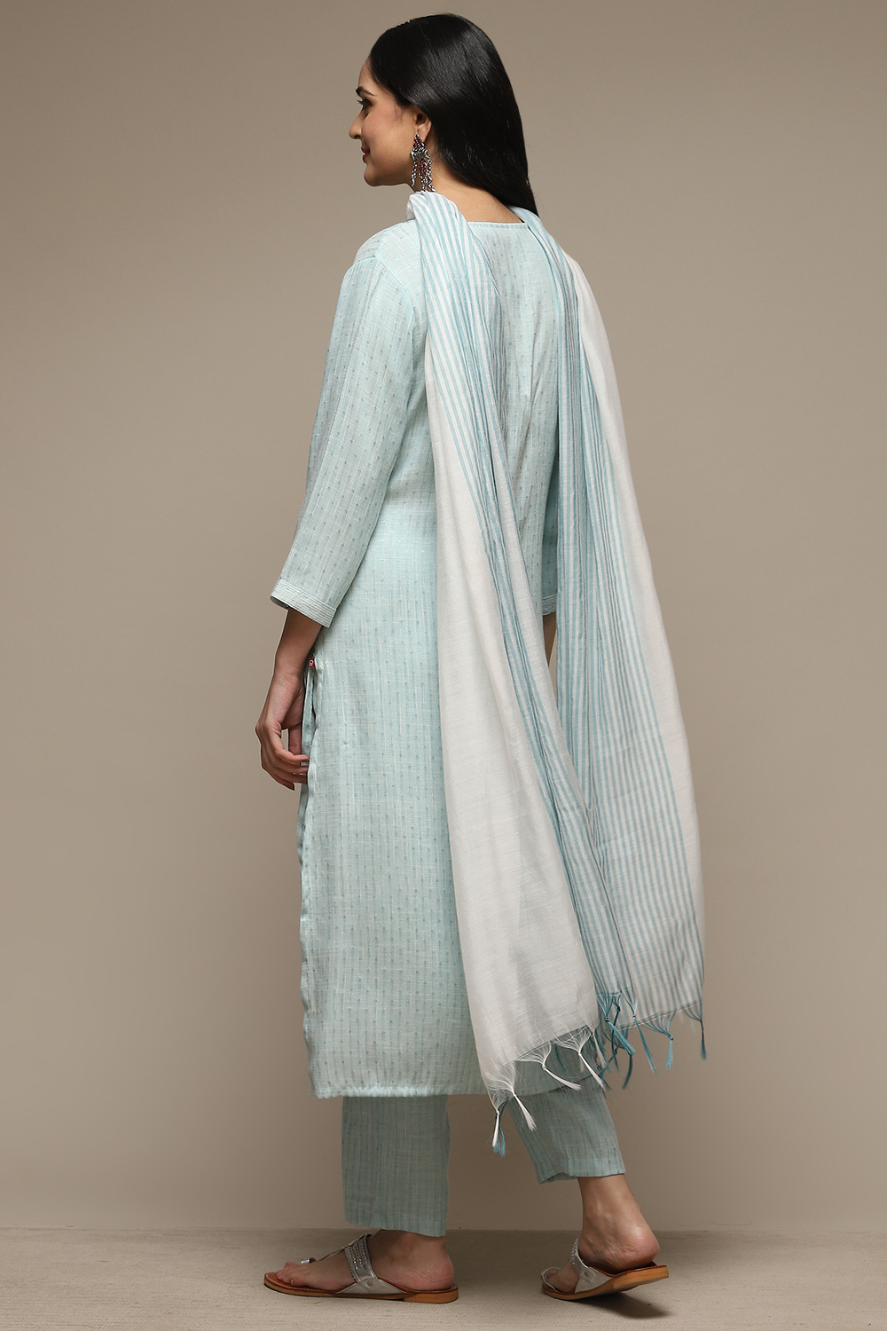 Blue Viscose Straight Kurta Pants Suit Set image number 4