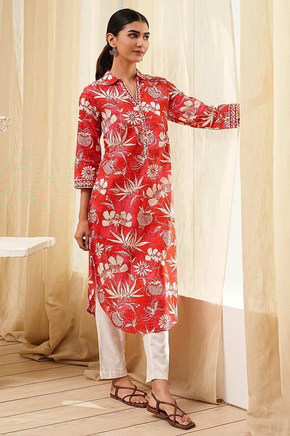Red Pure Cotton Floral Straight Kurta image number 0
