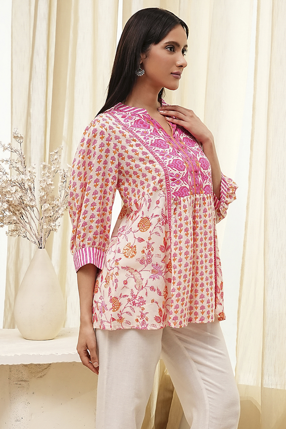 Pink Straight Short Kurta image number 4