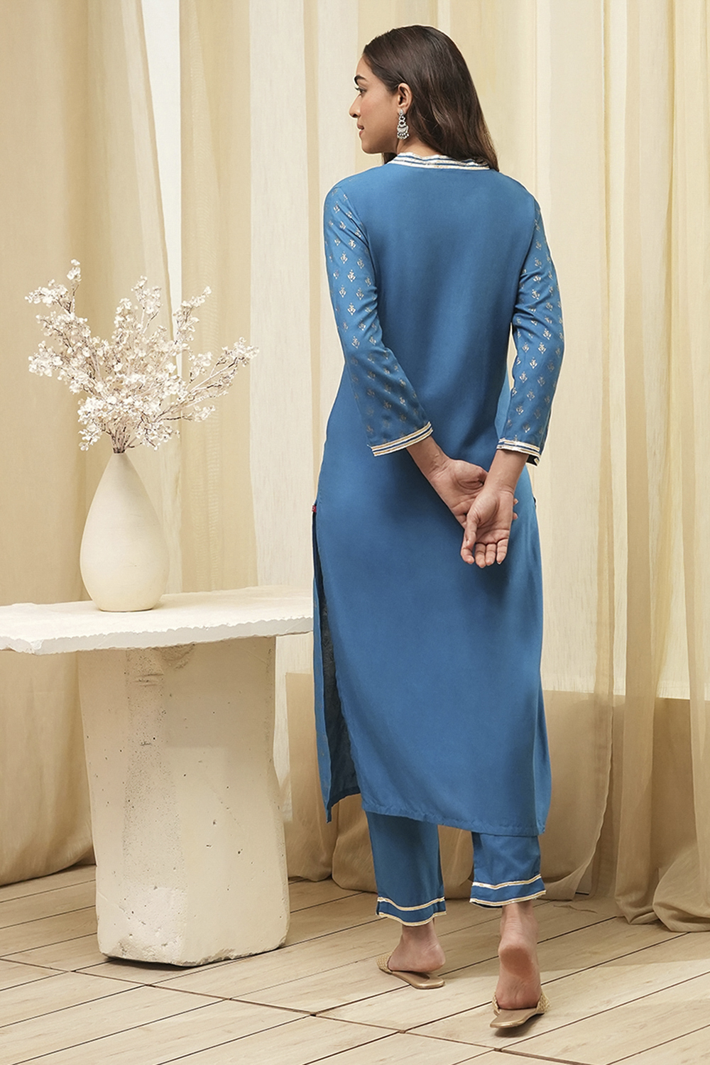Fuschia Rayon Straight Kurta Pant Suit Set image number 4