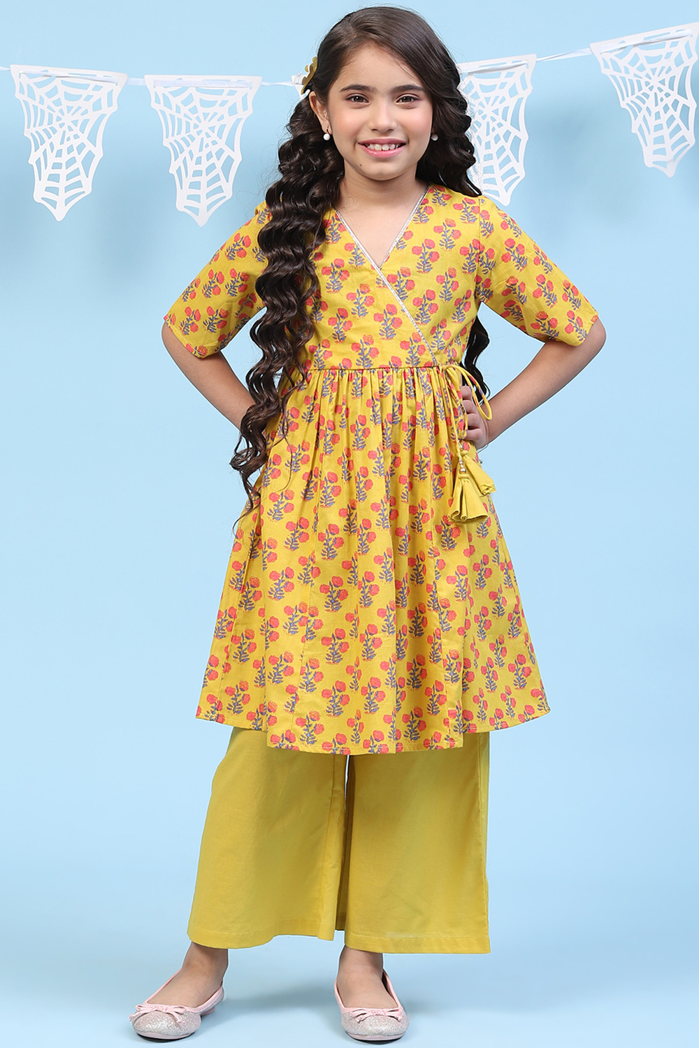 Yellow Cotton Straight Printed Kurta Set image number 0