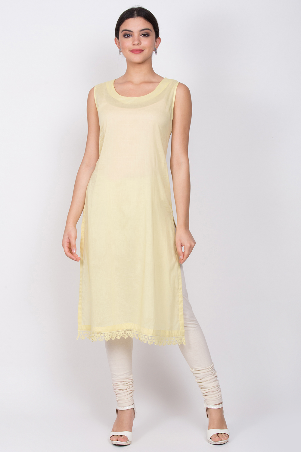 Yellow Cotton Chikankari Embroidered Kurta image number 2