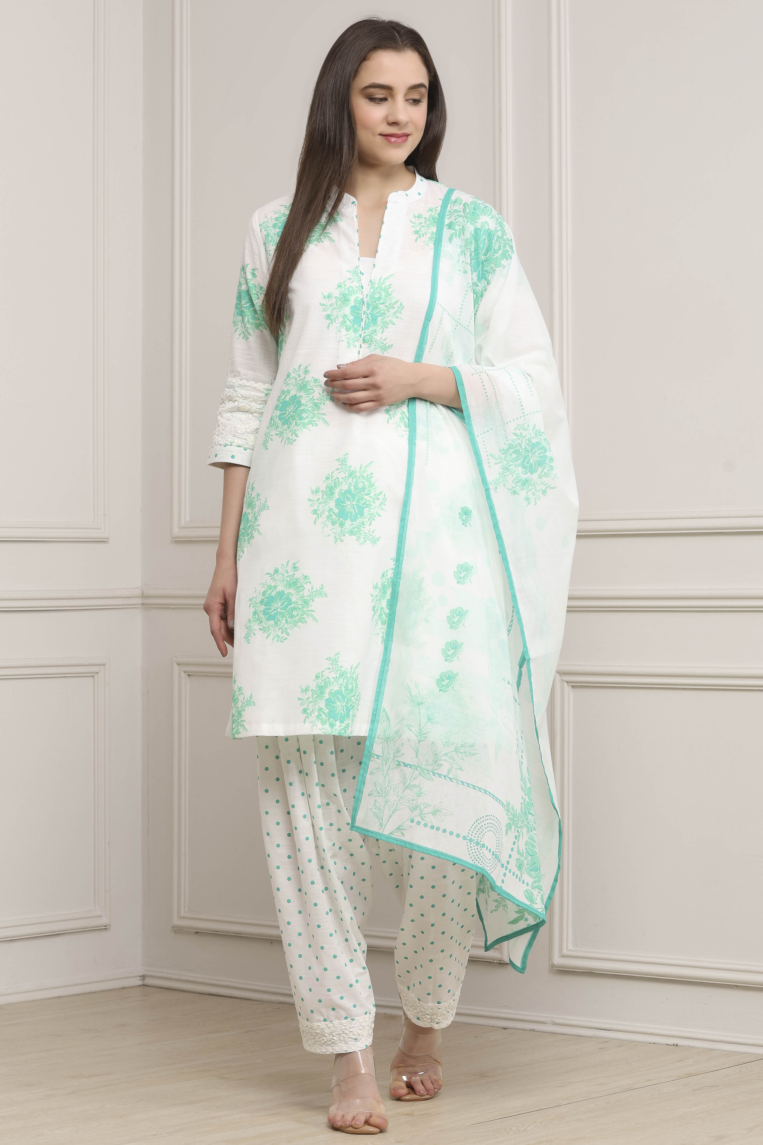 Pink Cotton Printed Straight Salwar Suit Set image number 6