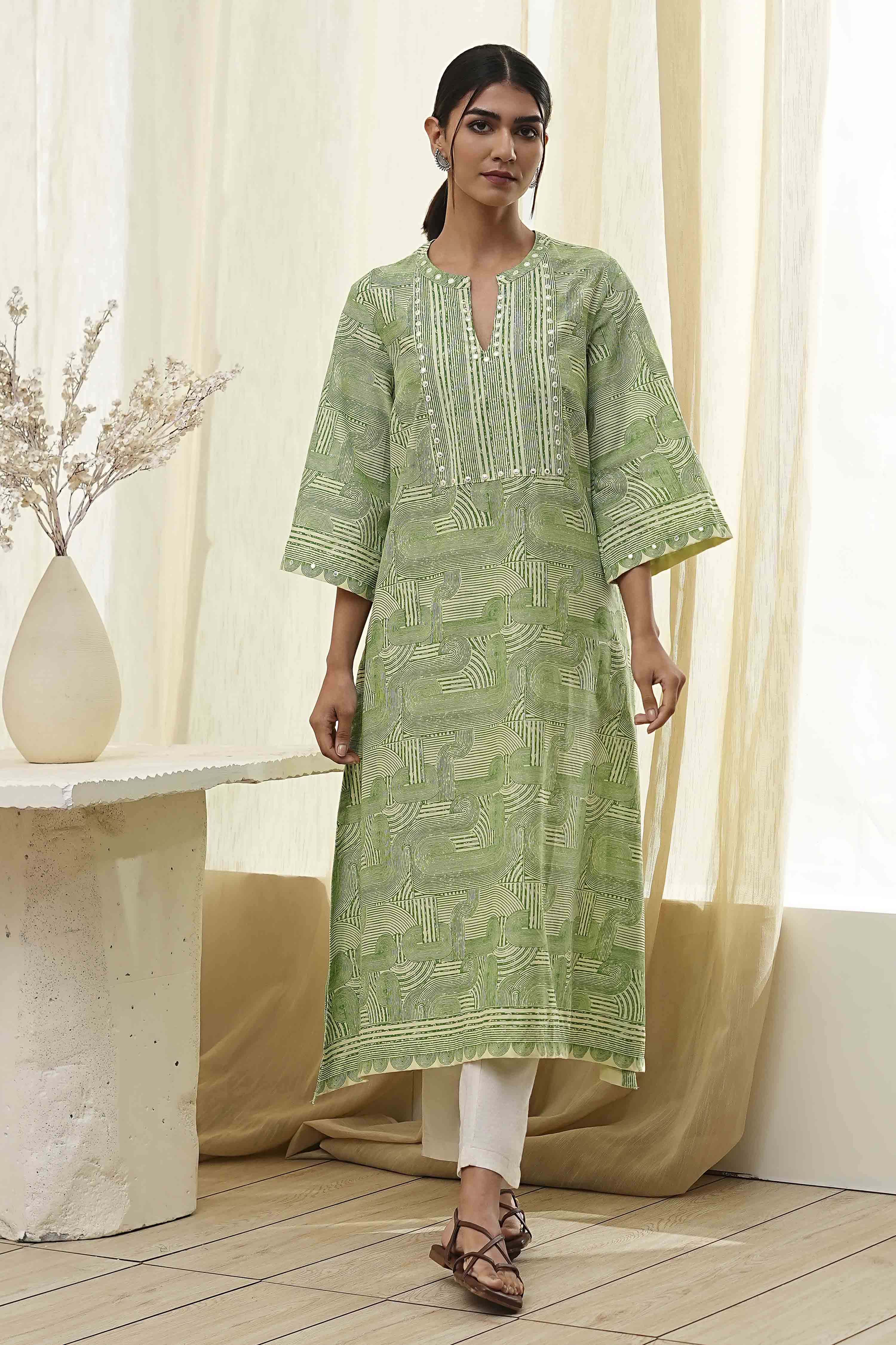 Green Pure Cotton Printed Straight Kurta image number 0