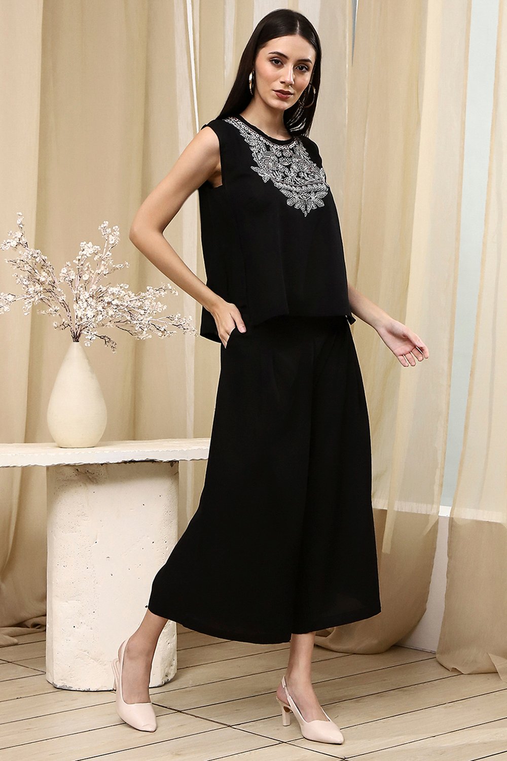 Black Viscose Rayon Straight Solid Fusion Set image number 5