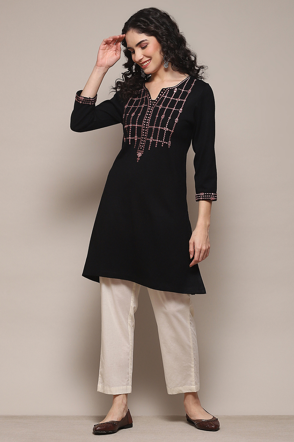 Black Daffodil Straight Yarndyed Kurta image number 0