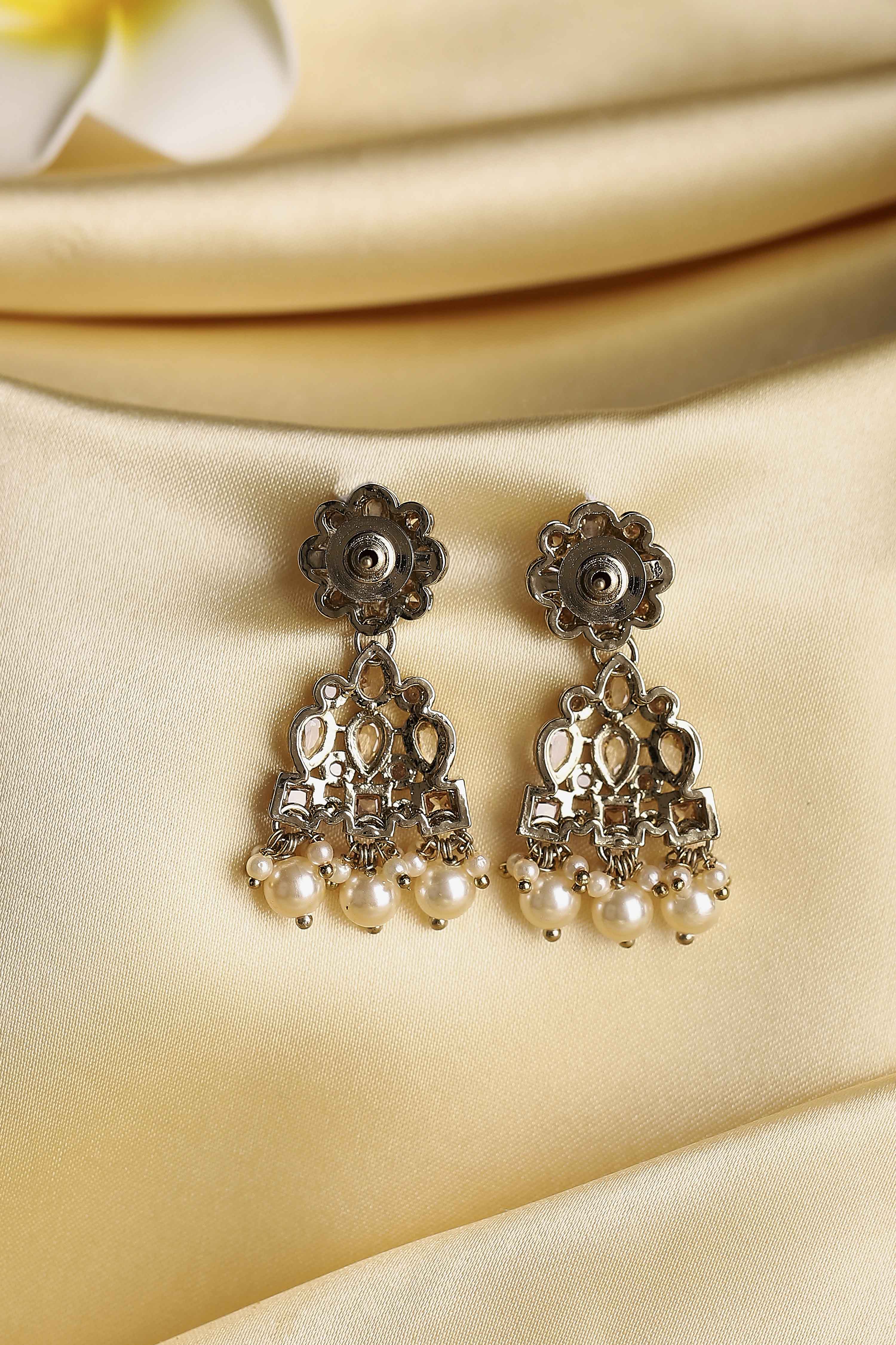 Champagne Pearl Earrings image number 2