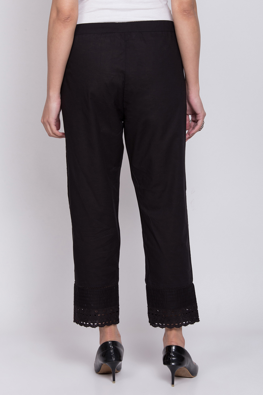 White Cotton Solid Pant image number 4