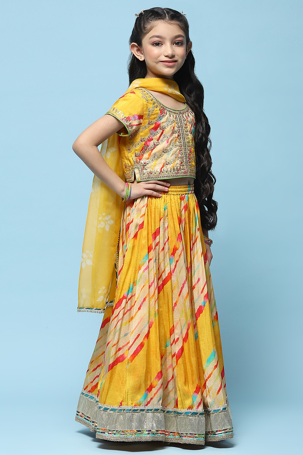 Yellow Polyester Straight Printed Suit Set image number 6