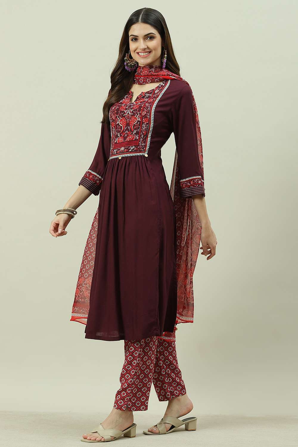 Burgundy Rayon A-Line Kurta Slim Pant Suit Set image number 7