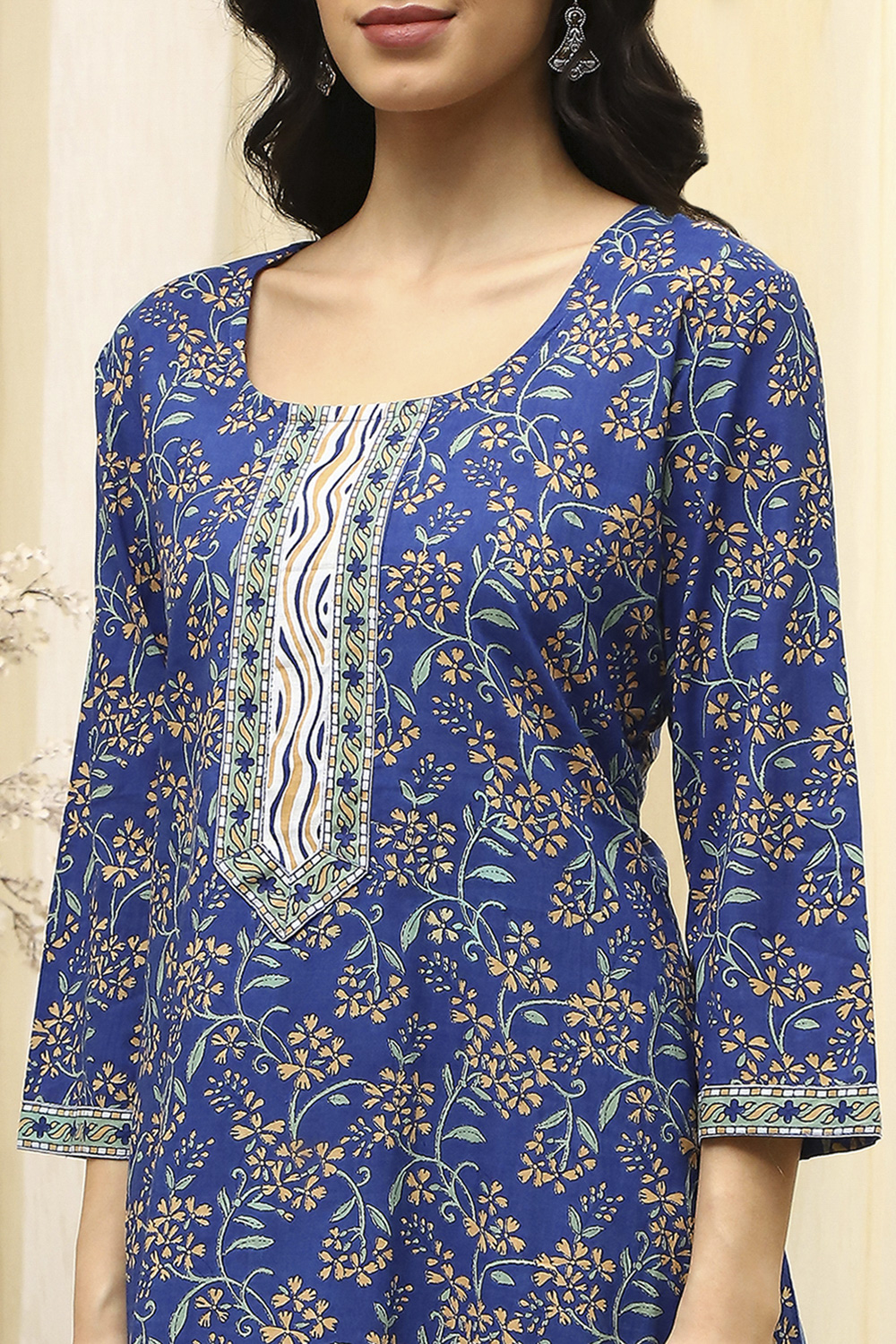 Royal Blue Cotton Screen Print Unstitched Suit Set image number 2