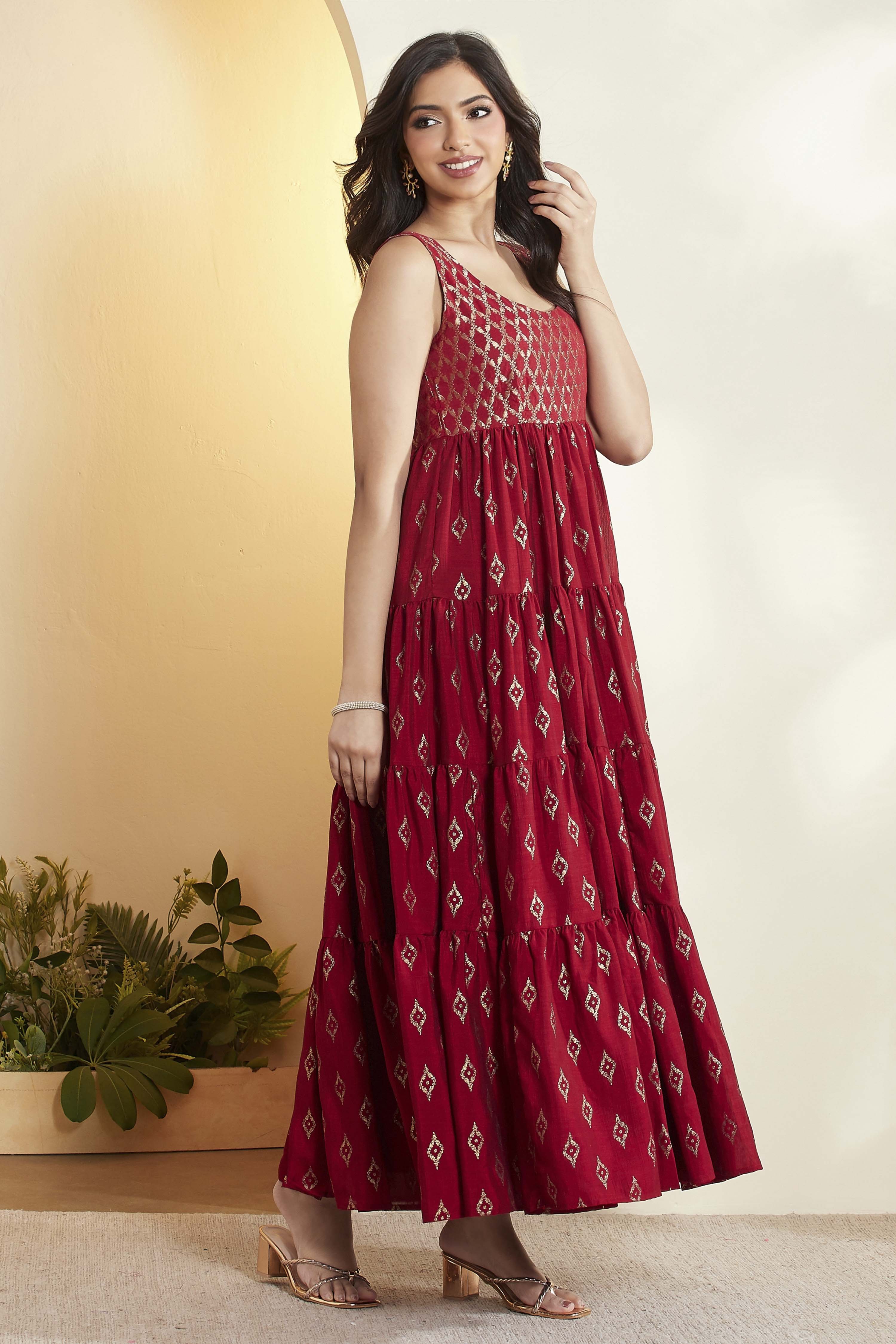 Red Printed Tiered Maxi Dress image number 4