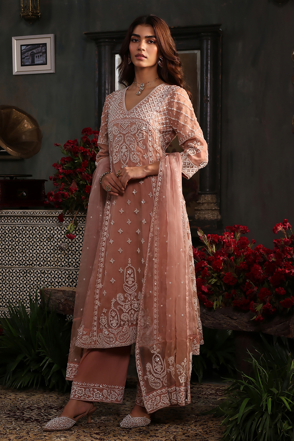 Light Green Organza Embroidered Kalidar Suit Set image number 3