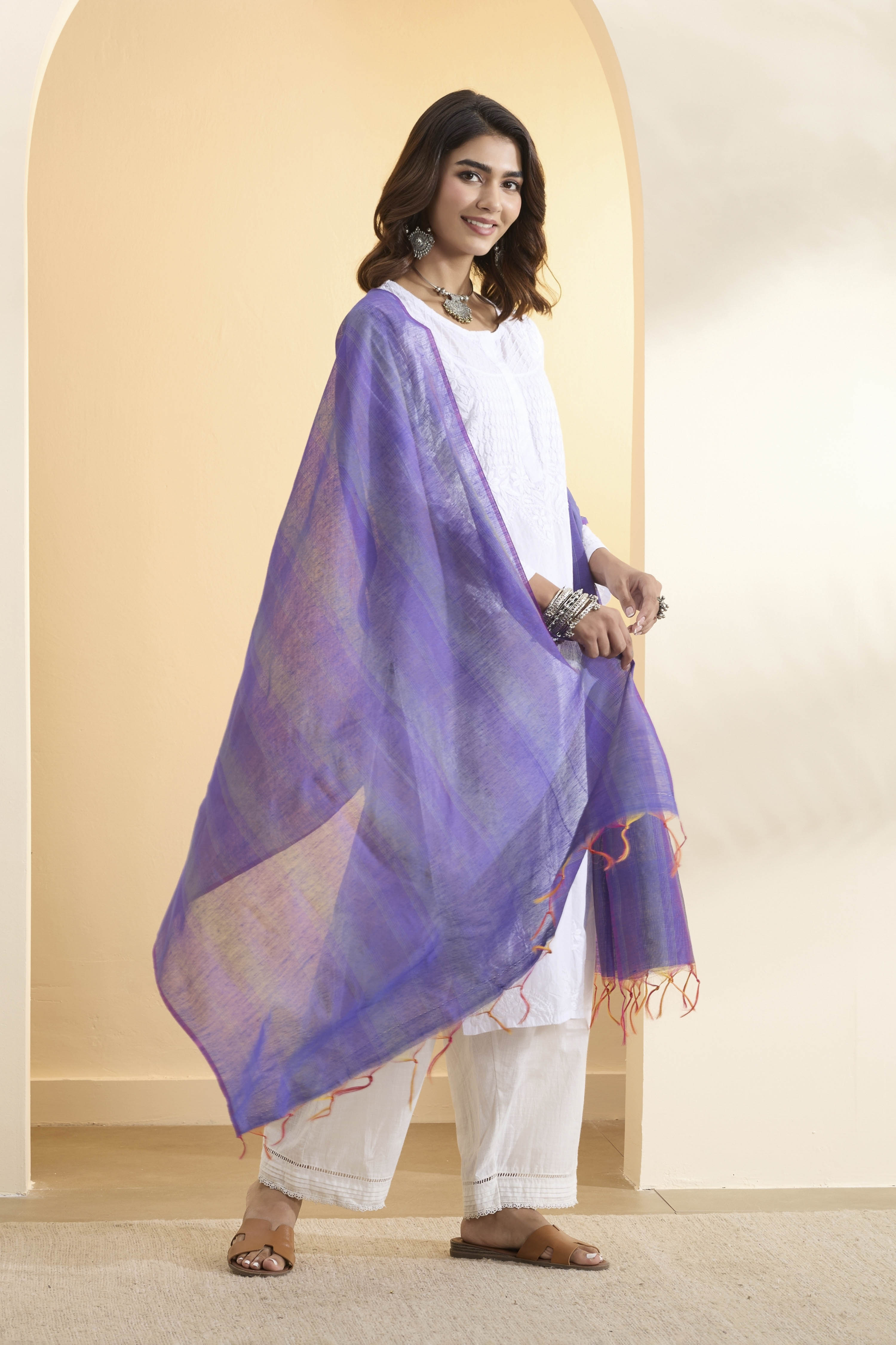 Purple Poly Loom Solid Dupatta image number 2