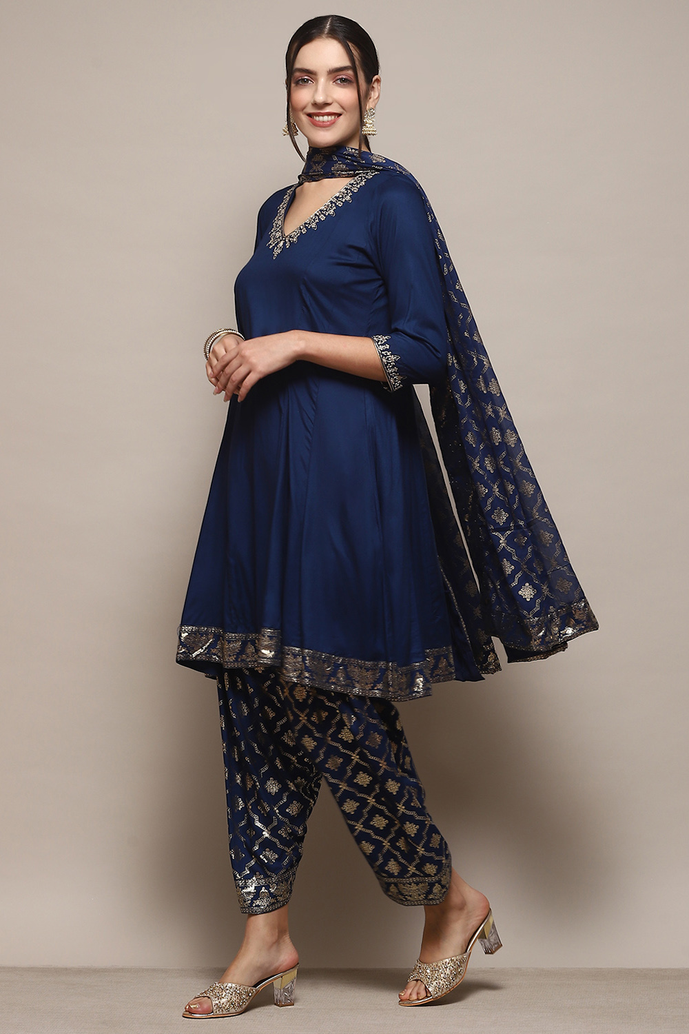 Blue LIVA Kalidar Kurta Salwar Pant Suit Set image number 4