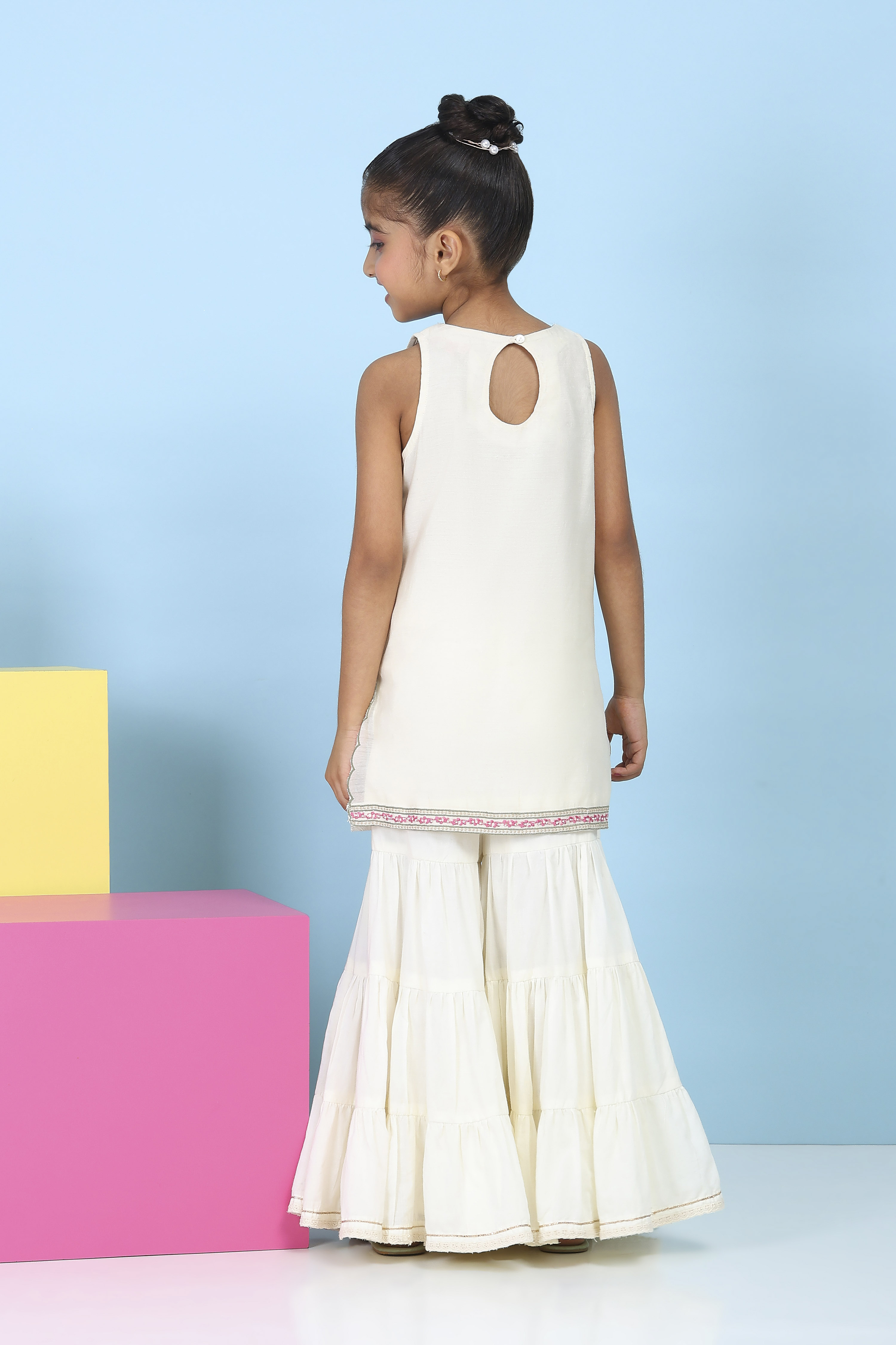 White Poly Chanderi Sequin Embroidered Straight Suit Set image number 4