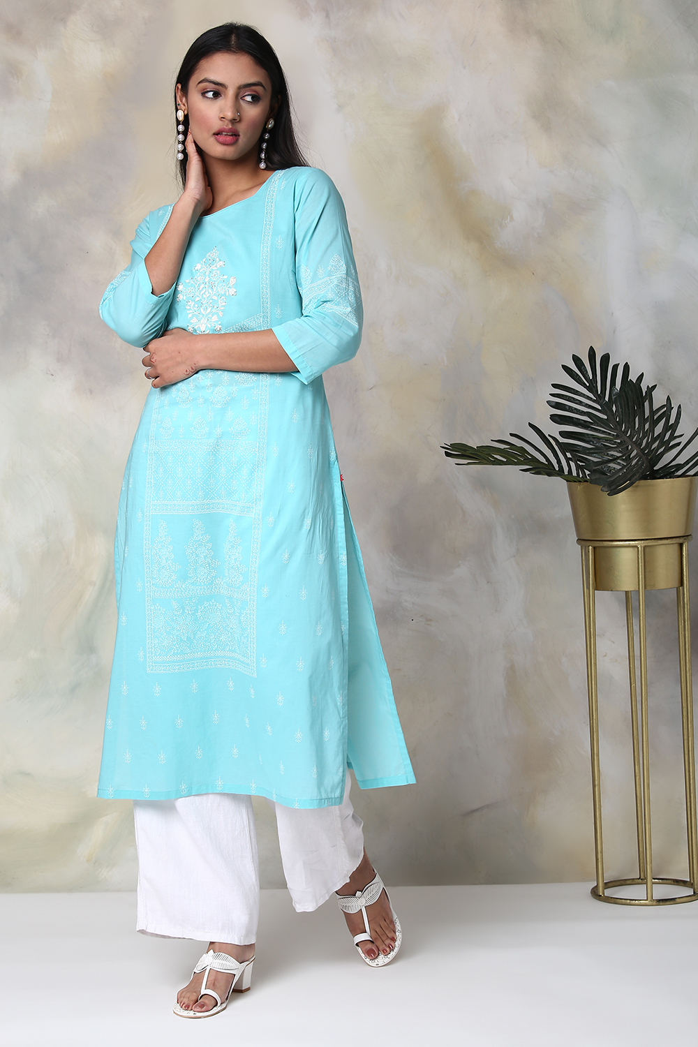 Sea Green Chikankari Embroidered Kurta image number 2