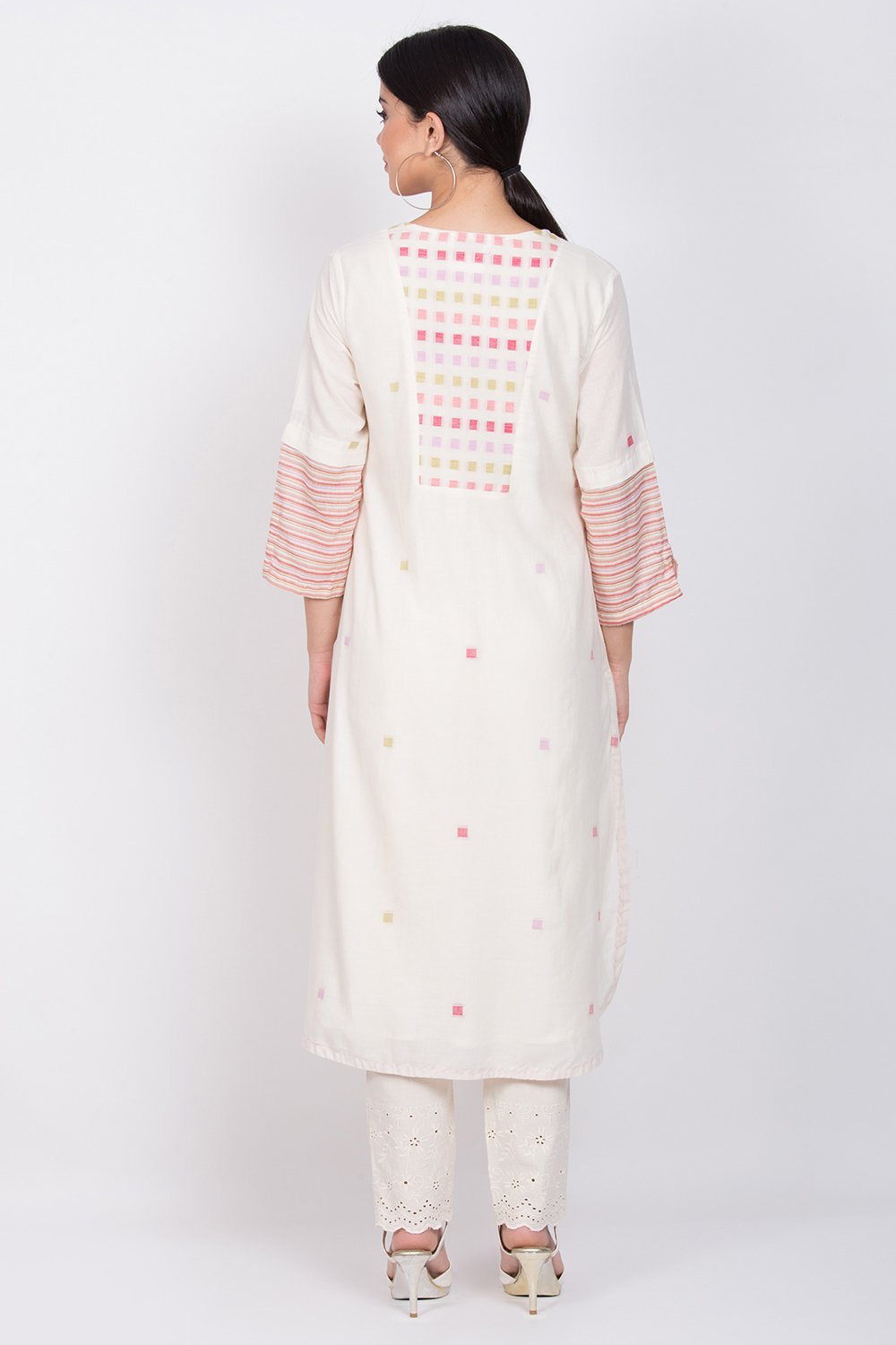 Off White Cotton Straight Yarndyed Kurta image number 5