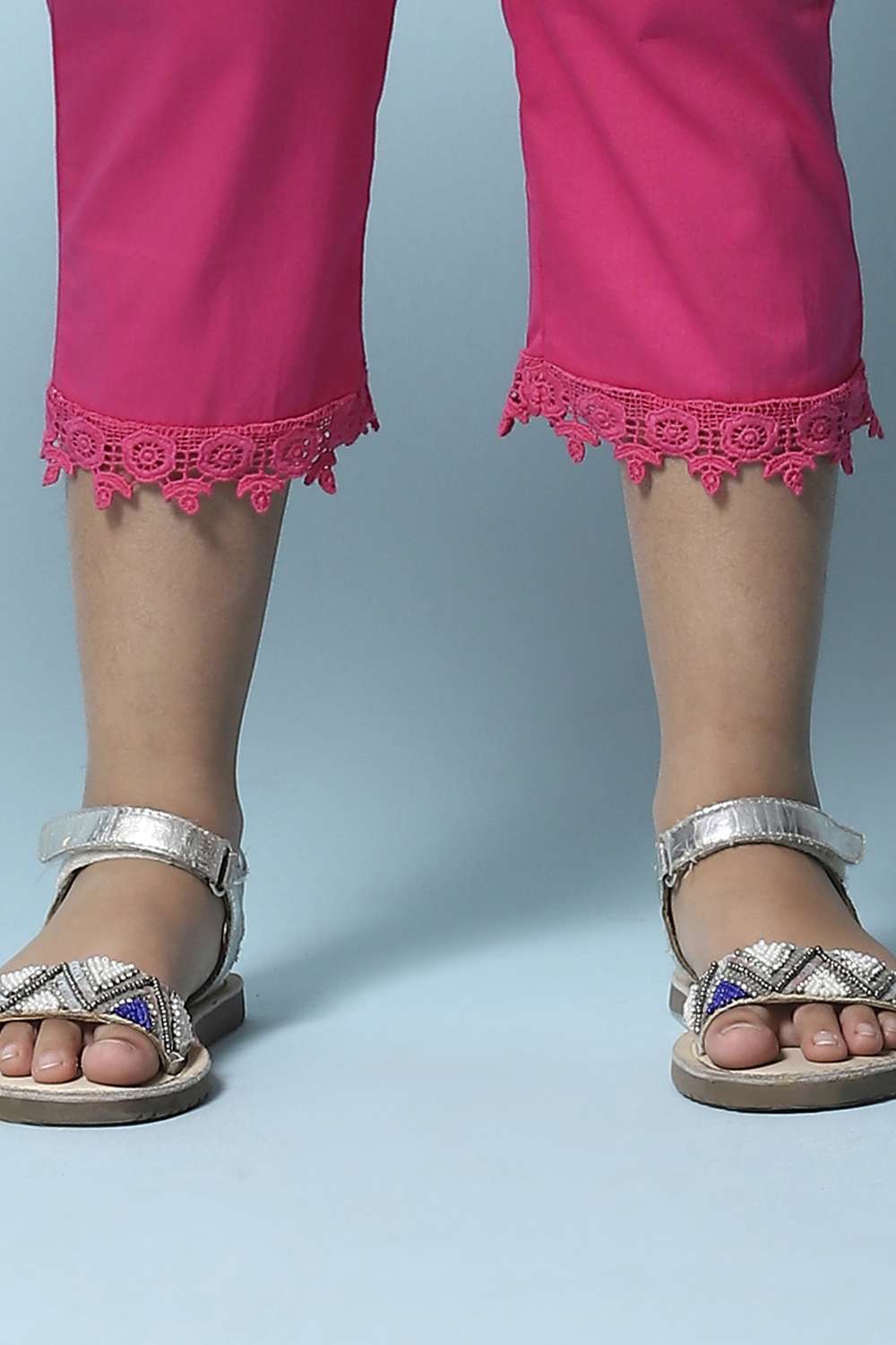 Pink Cotton Blend Capris image number 6