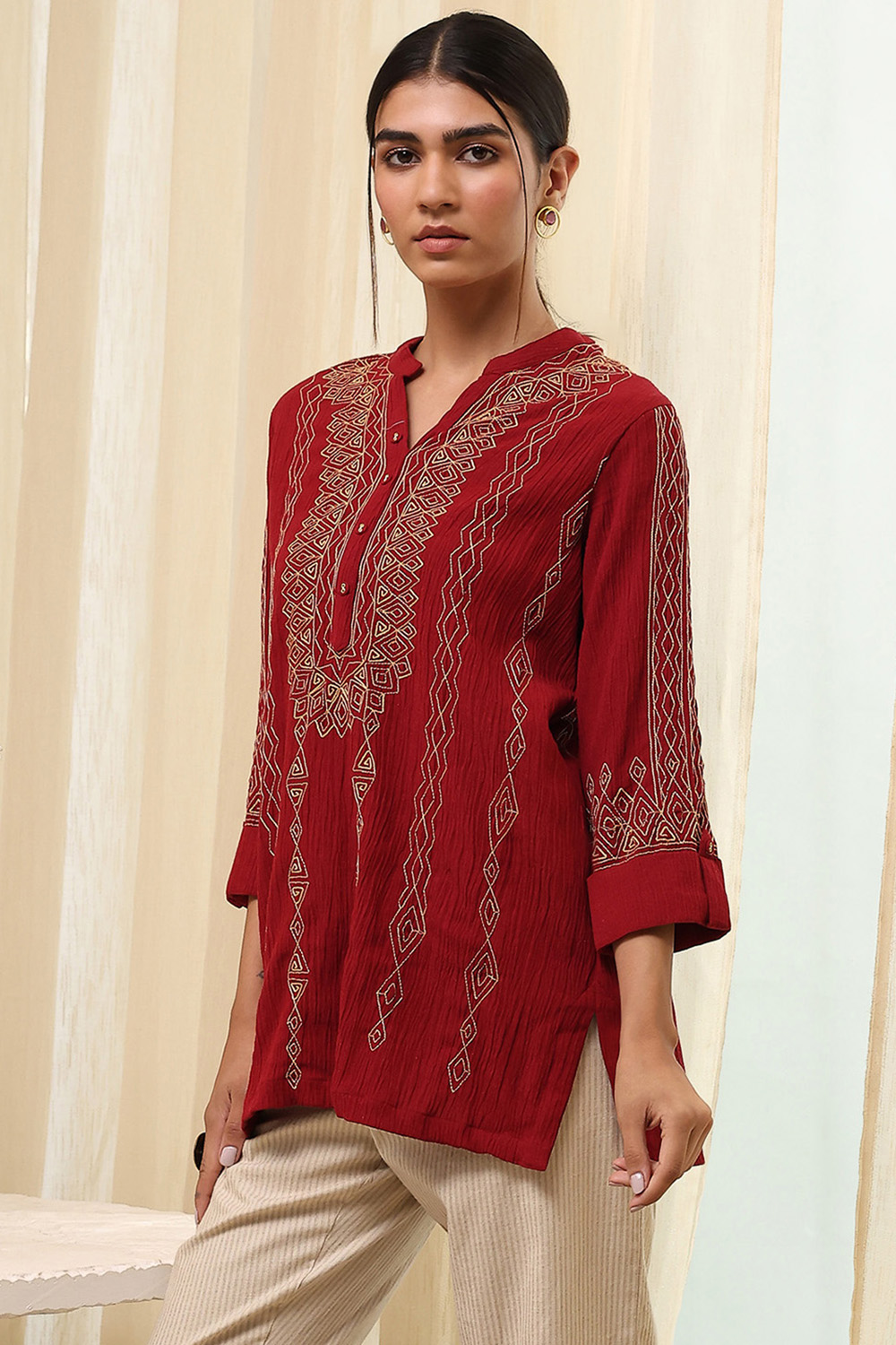 Red Straight Short Kurta image number 2