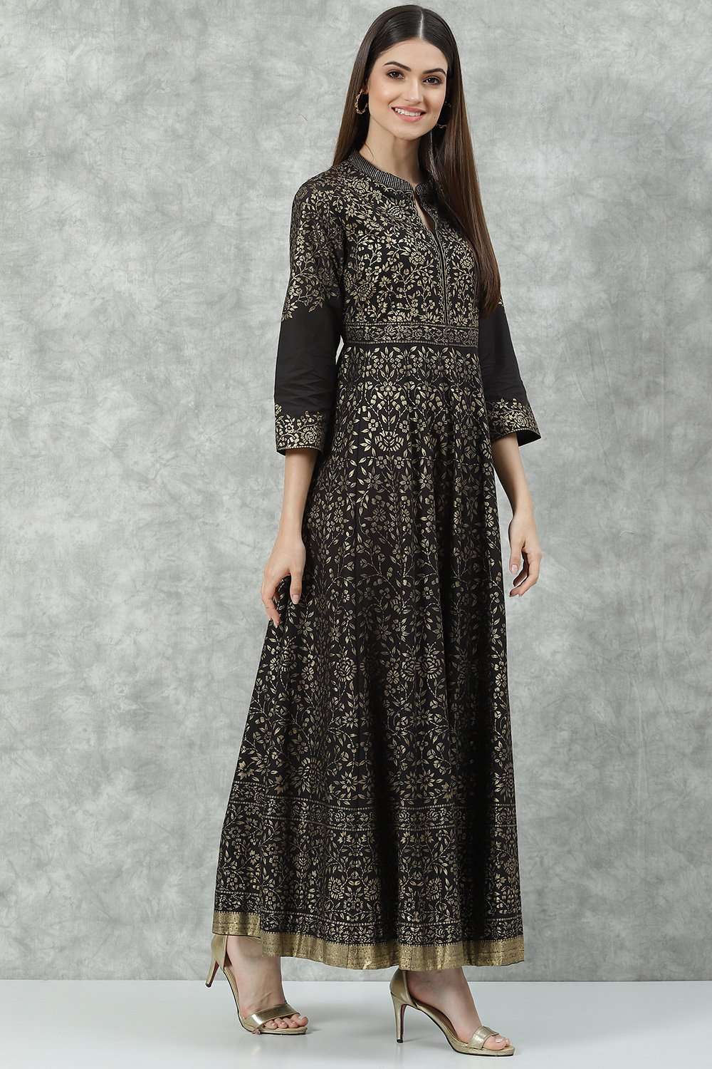 Black Cotton Flared Printed Dress image number 3