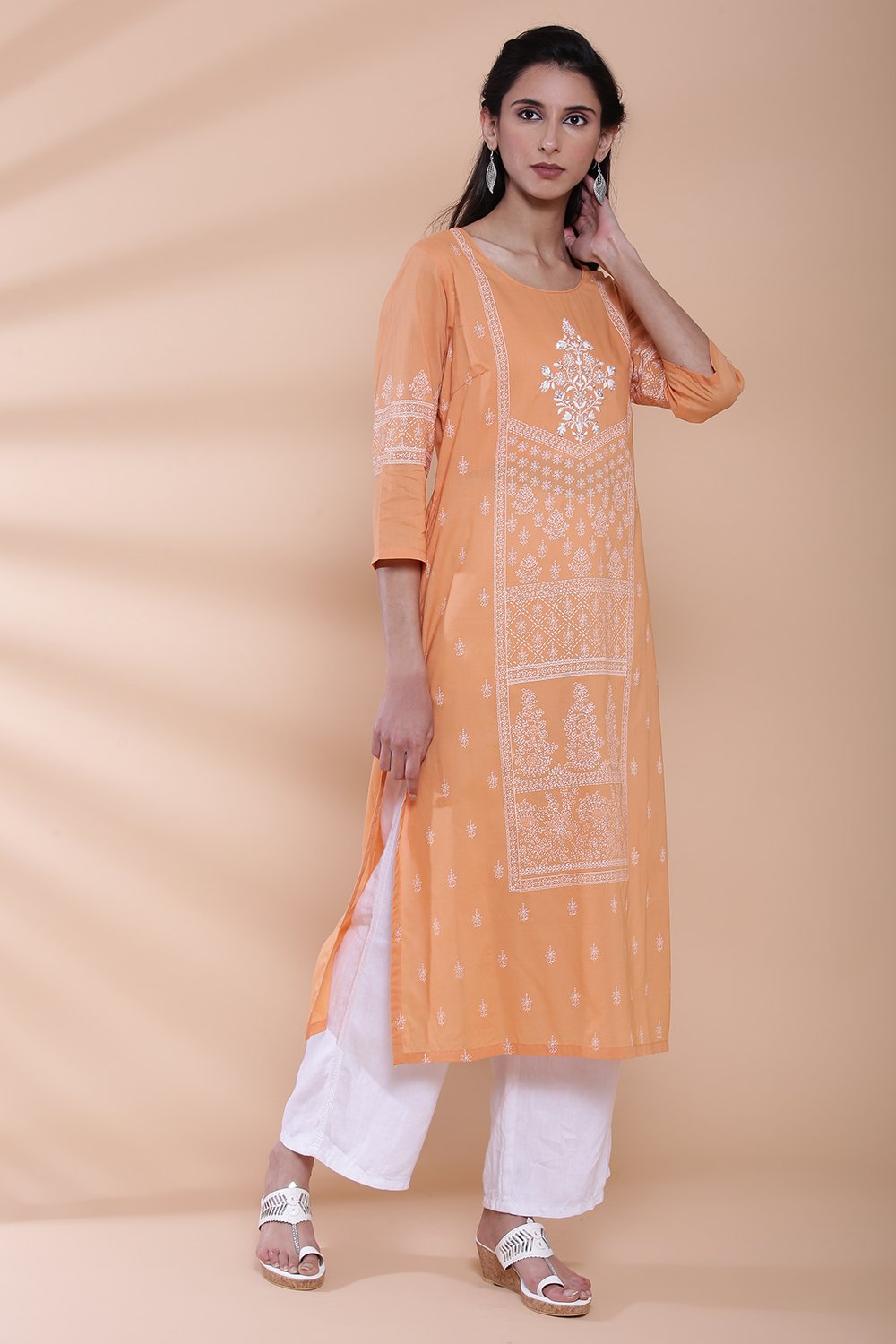 Orange Cotton Chikankari Embroidered Kurta image number 3