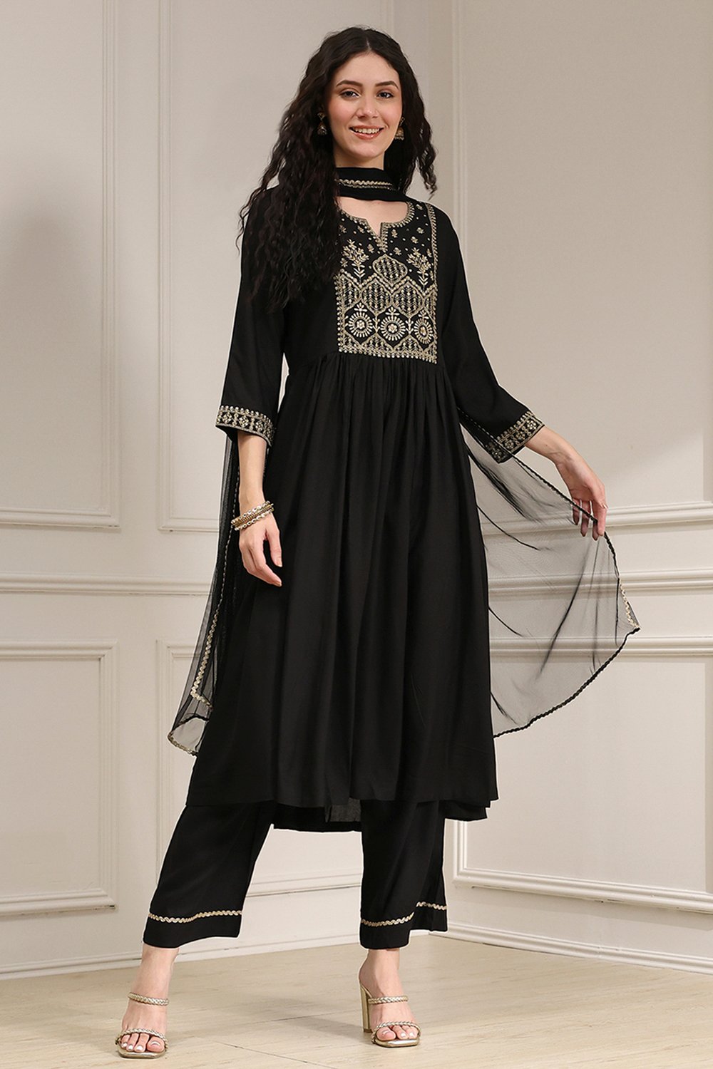 Black Dyed Gathered Suit Set image number 0