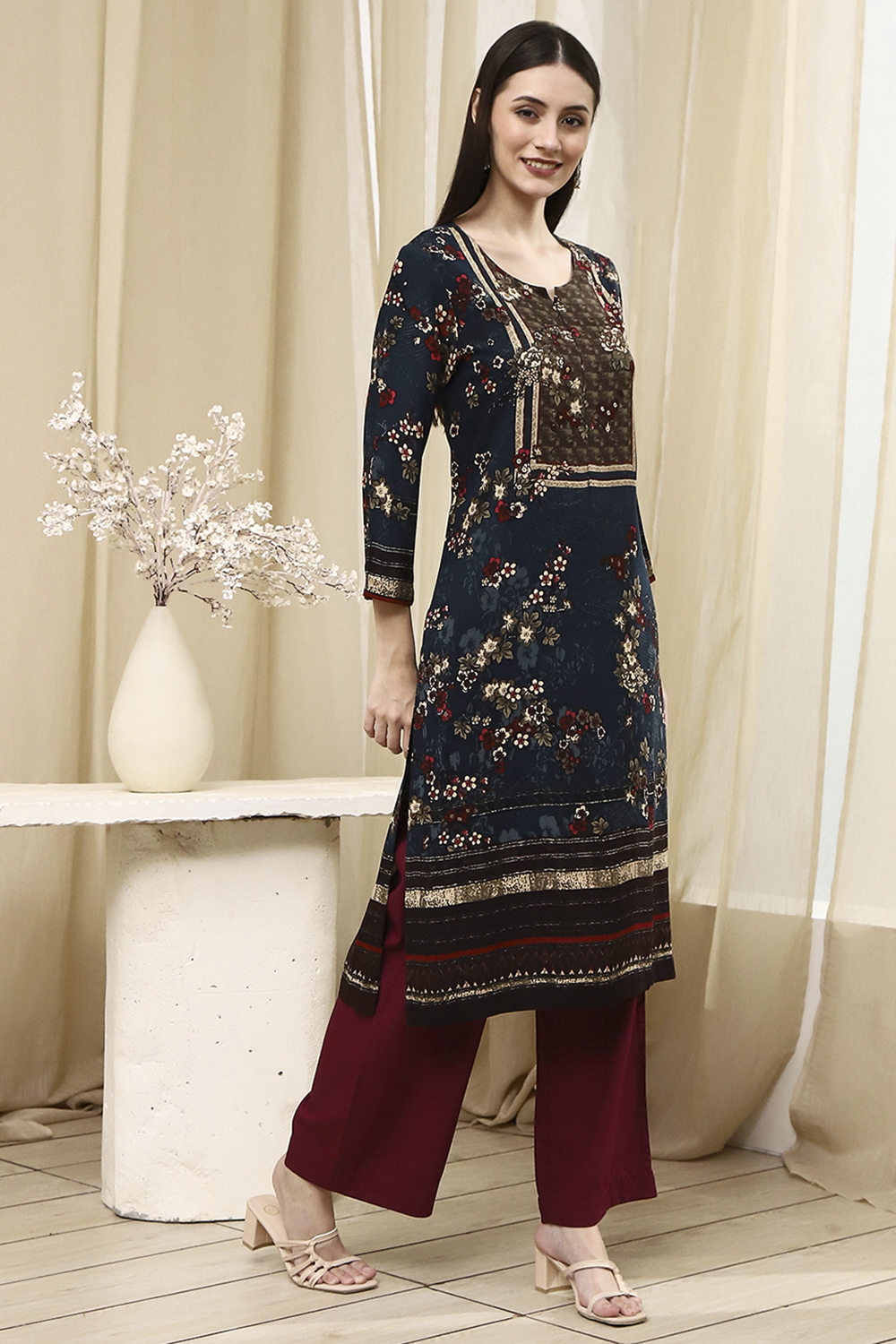 Teal Floral Printed Straight Kurta image number 4
