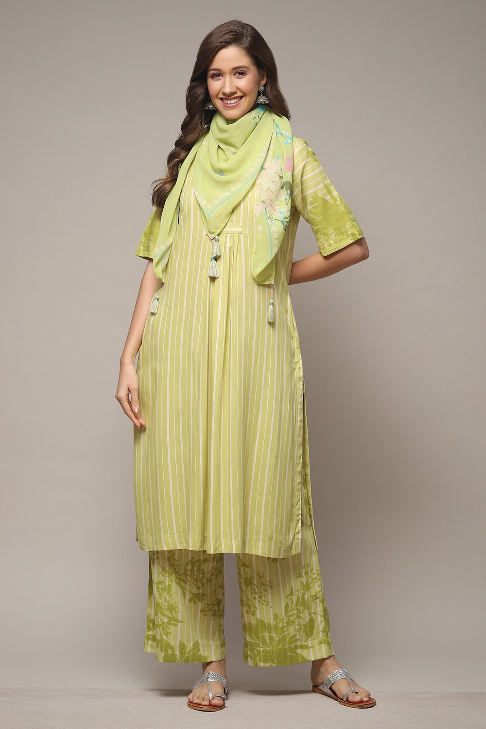 Green LIVA Straight Printed 3 Piece Set image number 1