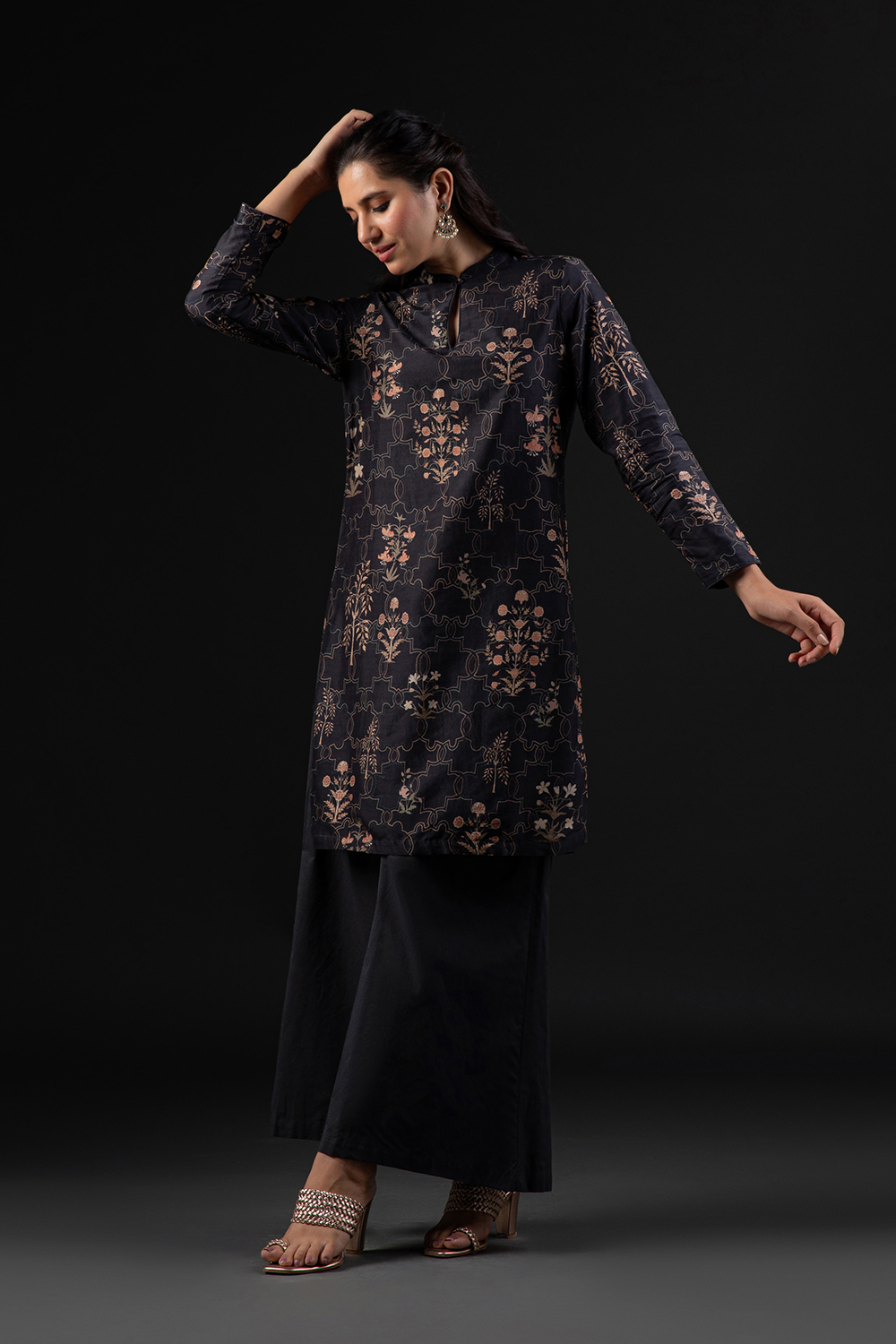 Rohit Bal Black Cotton Silk Straight Printed Kurta Set image number 7