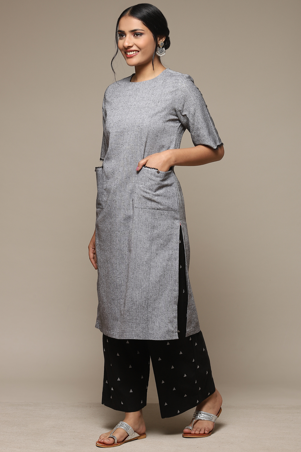 Grey Cotton Straight Kurta Palazzo Suit Set image number 3