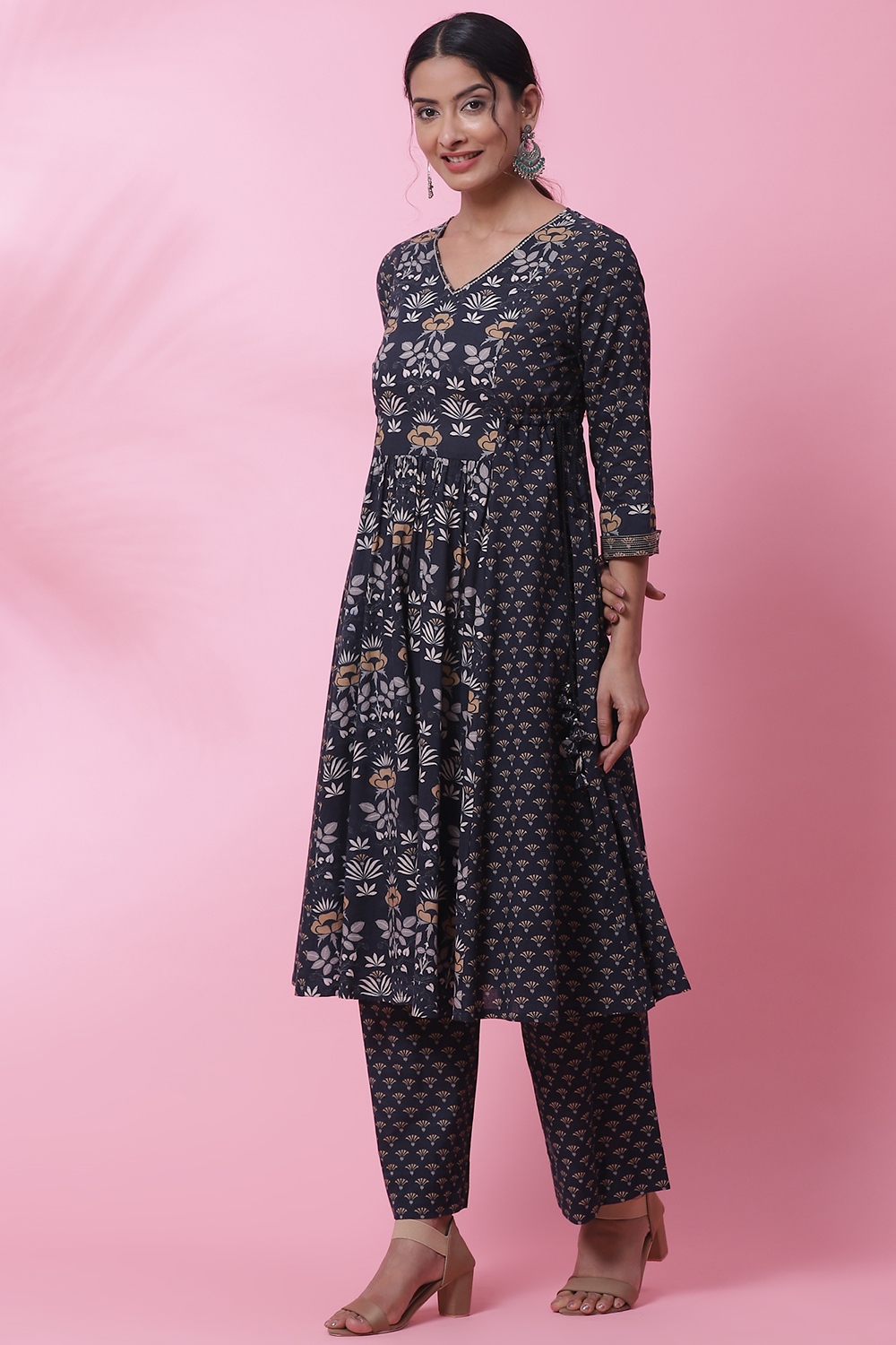 Black Cotton Flared Kurta Set image number 3