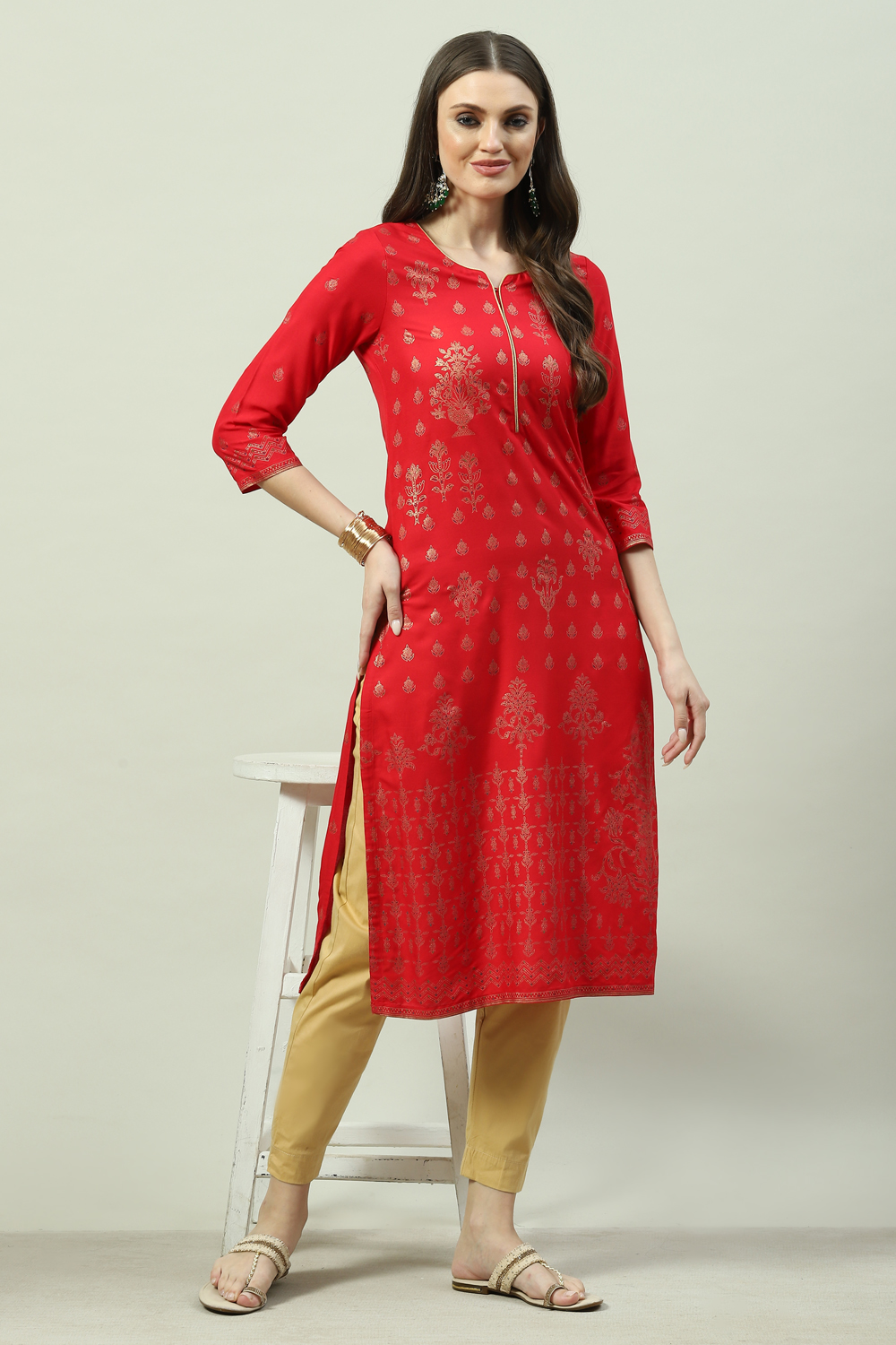 Red LIVA Straight Printed Kurta image number 3