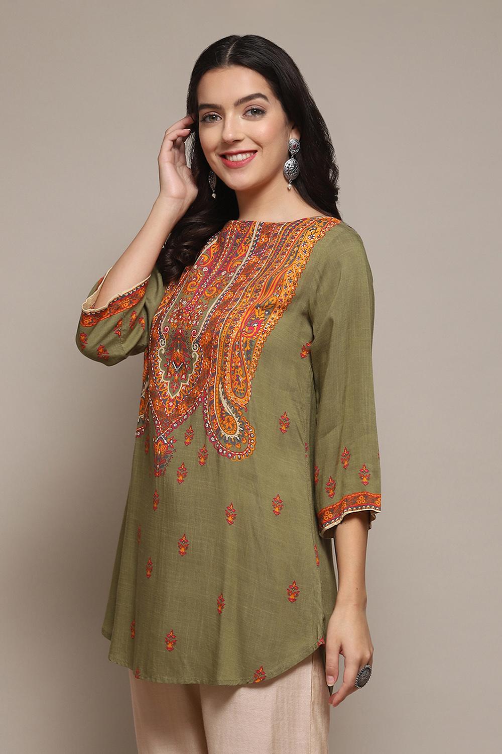 Green LIVA Straight Printed Kurti image number 2