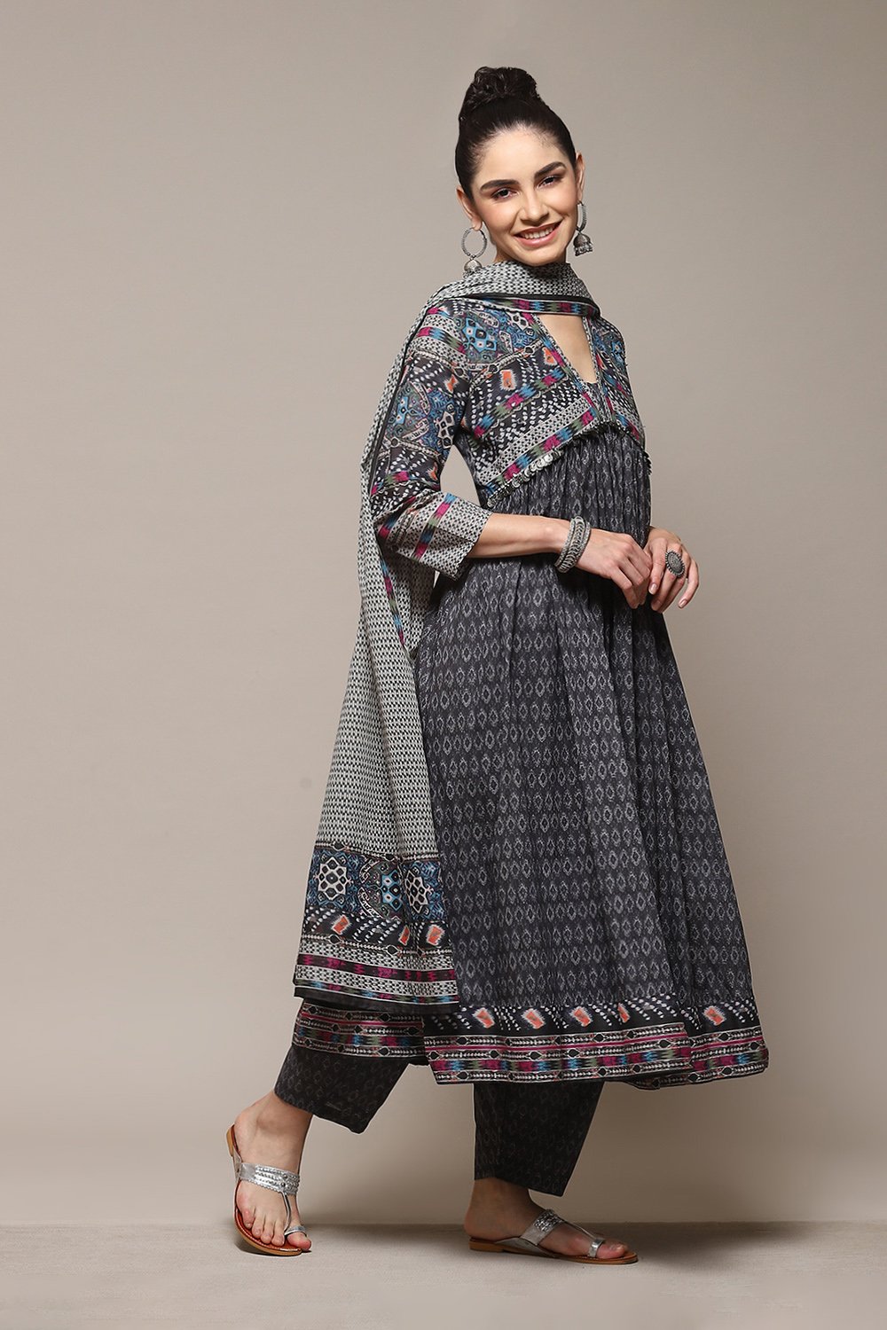 Charcoal Cotton Anarkali Printed Kurta Relaxed Salwar Suit Set image number 7