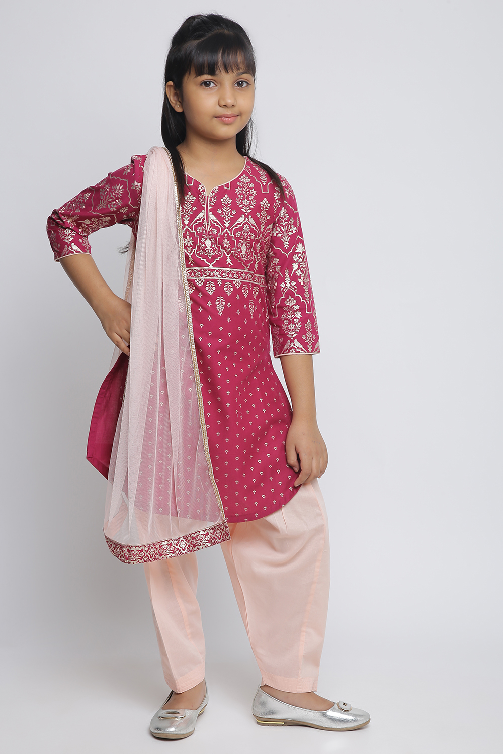Blue and White Cotton Printed Straight Suit Set image number 4