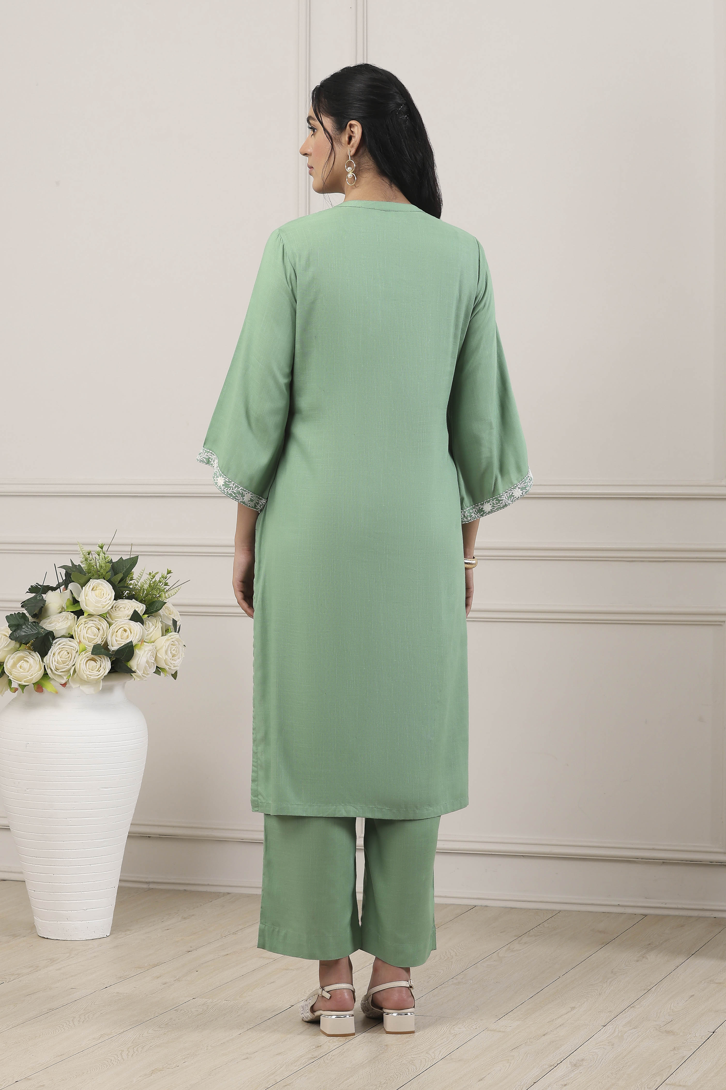 Green Viscose Rayon Straight Suit Set image number 4