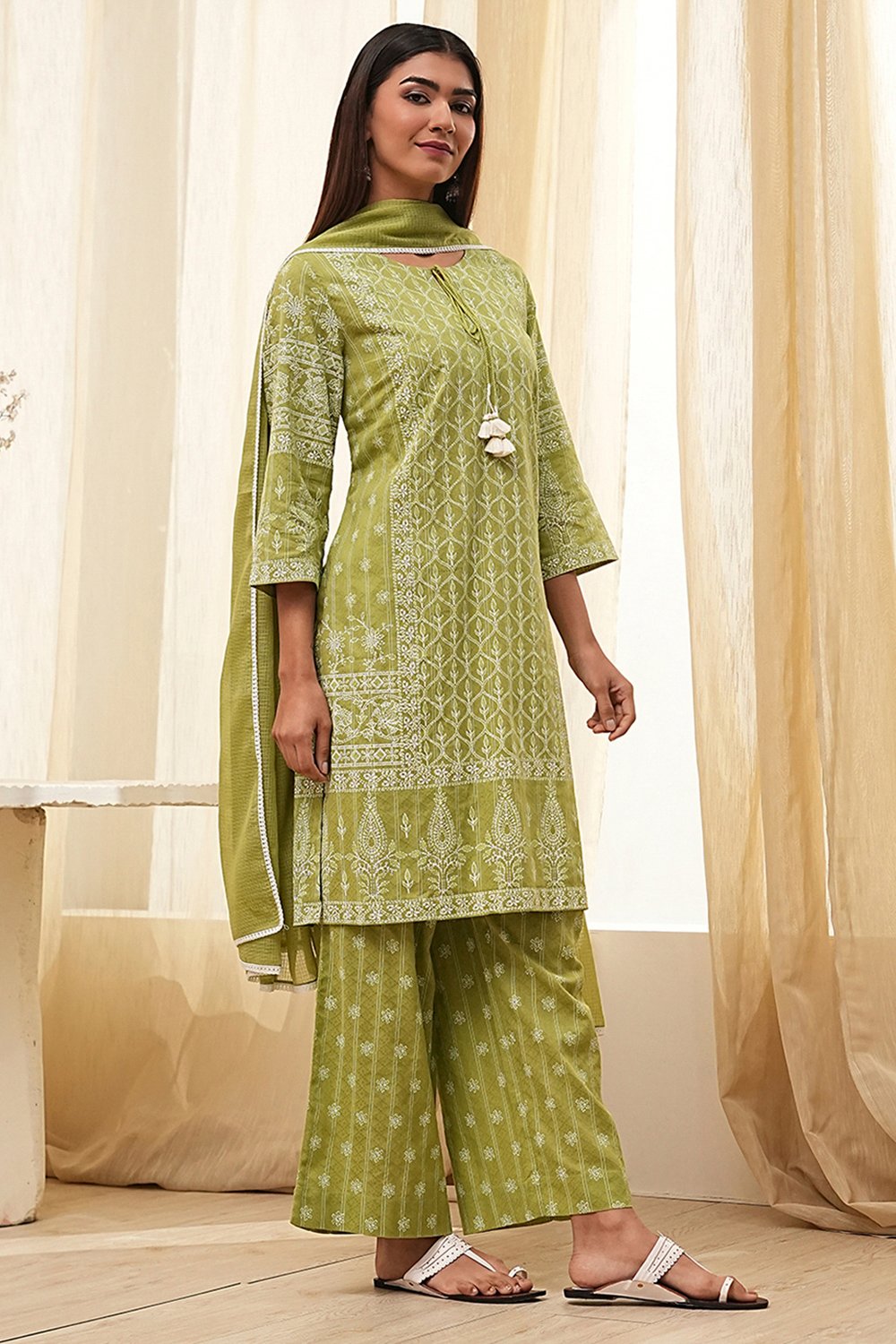 Mehendi Green Cotton Printed Straight Suit Set image number 5
