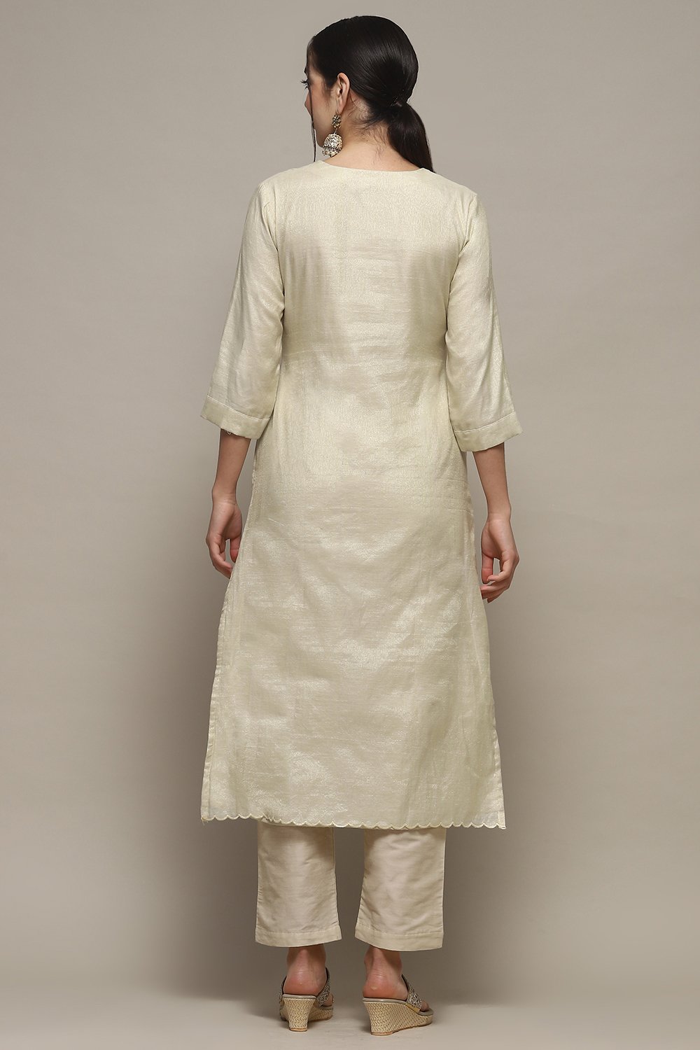 Off White Tissue Unstitched Suit set image number 6