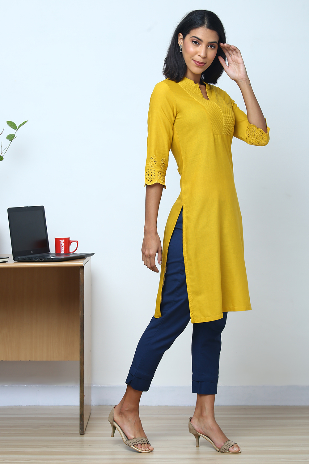 Mustard Cotton Flax Kurta image number 2