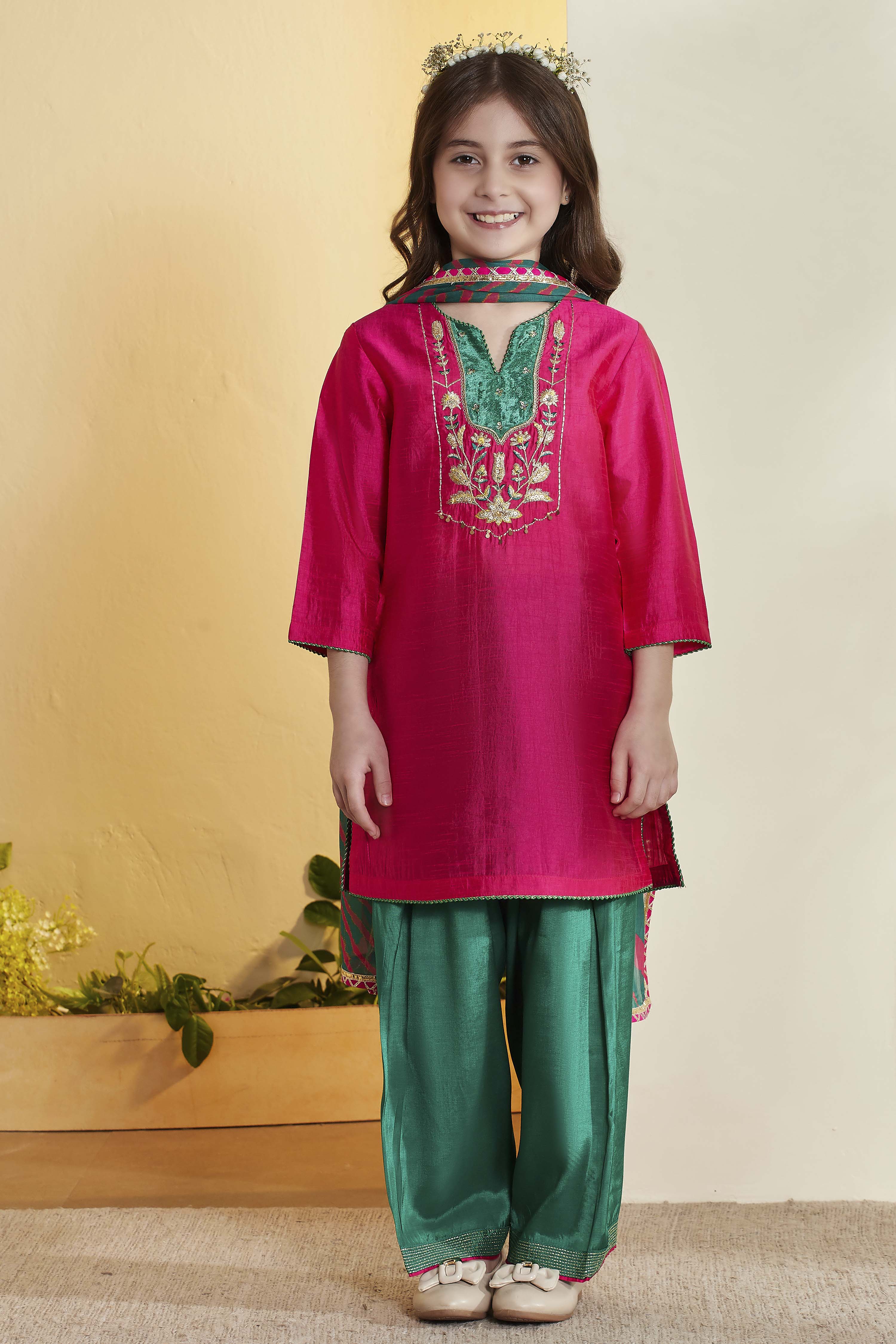 Pink Viscose Blend Straight Suit Set image number 6