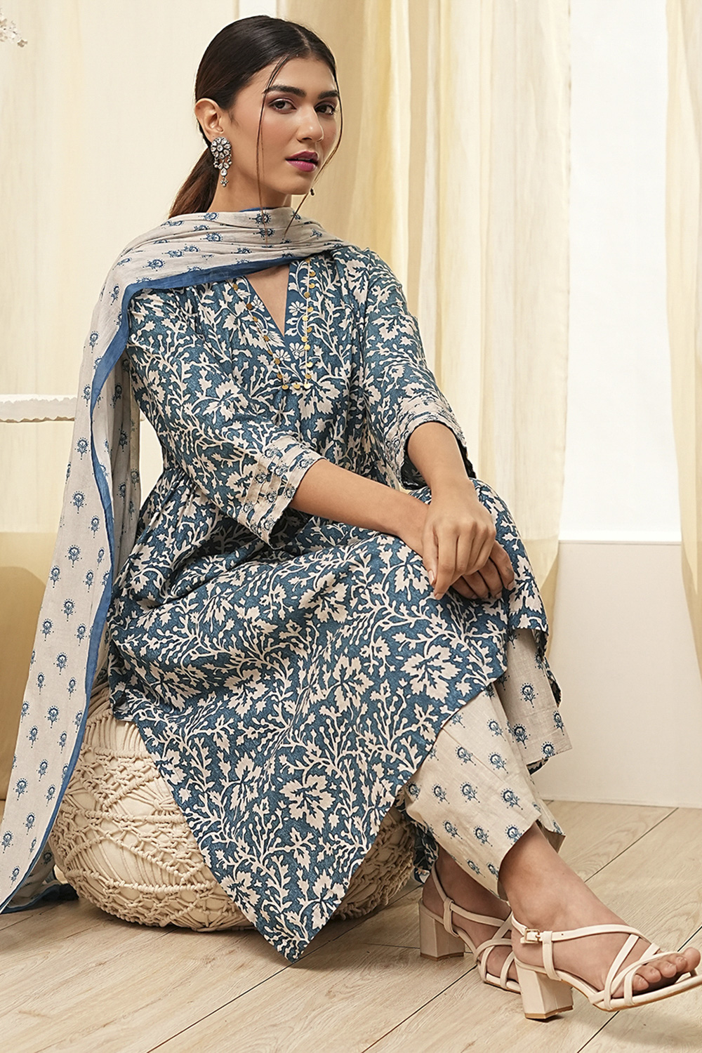 Red Cotton Printed Gathered Suit Set image number 0